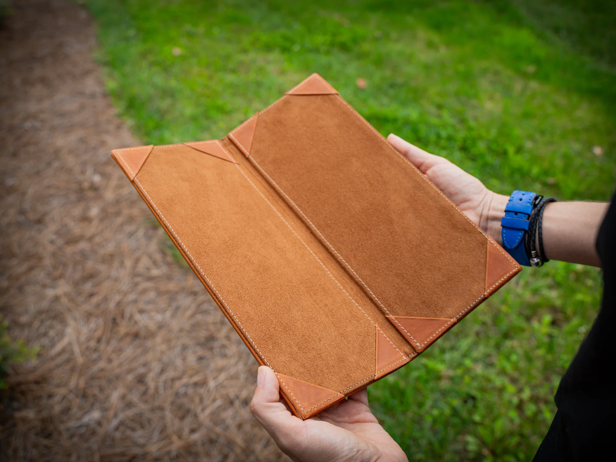 Bifold Menu Cover - Natural - Image 6