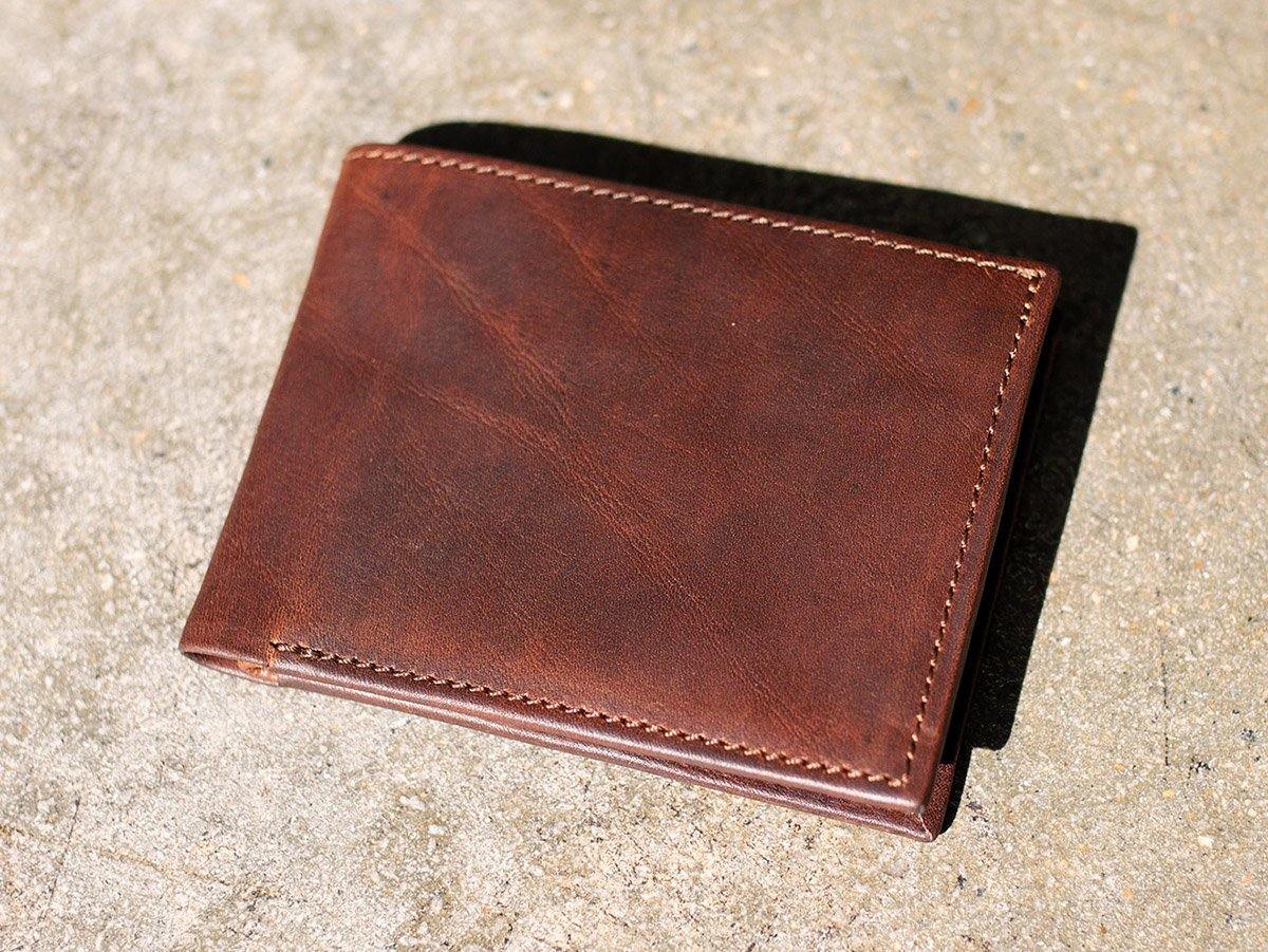 Classic Leather Bifold Wallet - Chestnut - Image 4