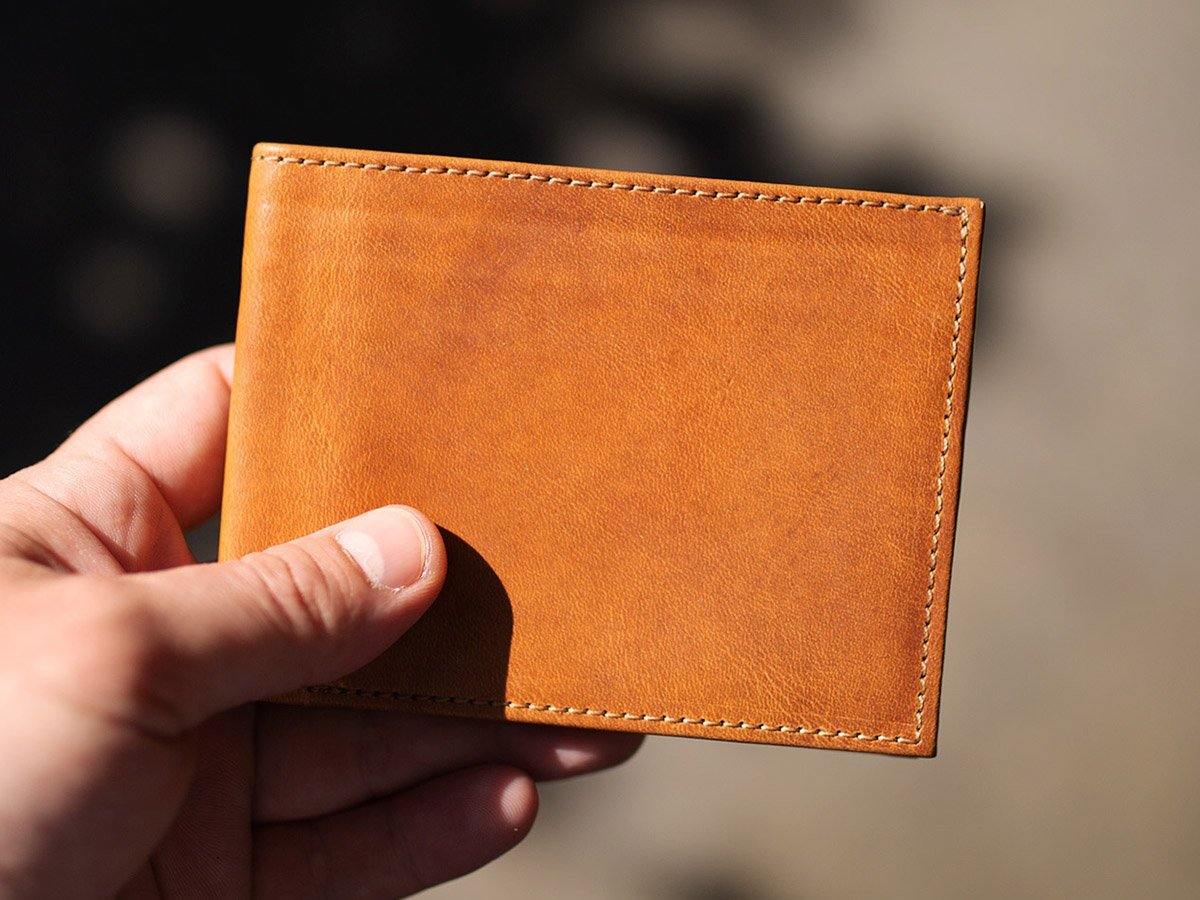 Classic Leather Bifold Wallet - Natural - Image 2