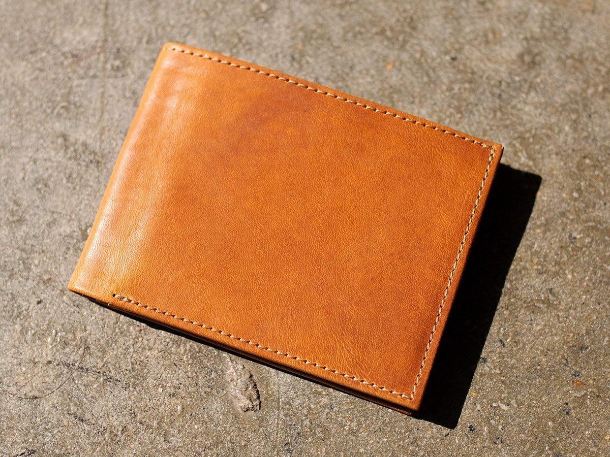 Classic Leather Bifold Wallet - Natural - Image 3