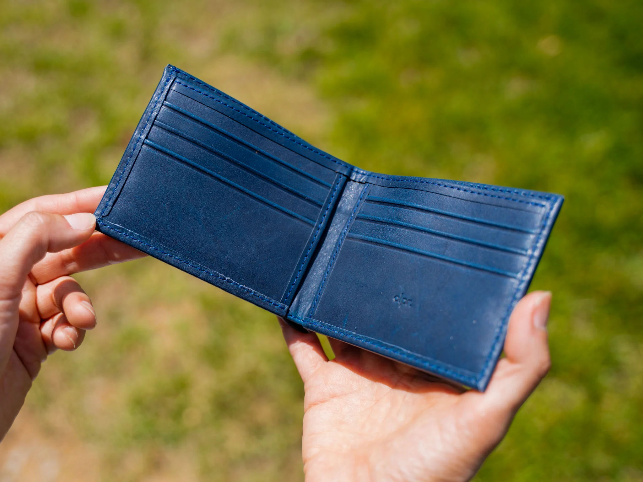 Classic Leather Bifold Wallet - Navy - Image 2