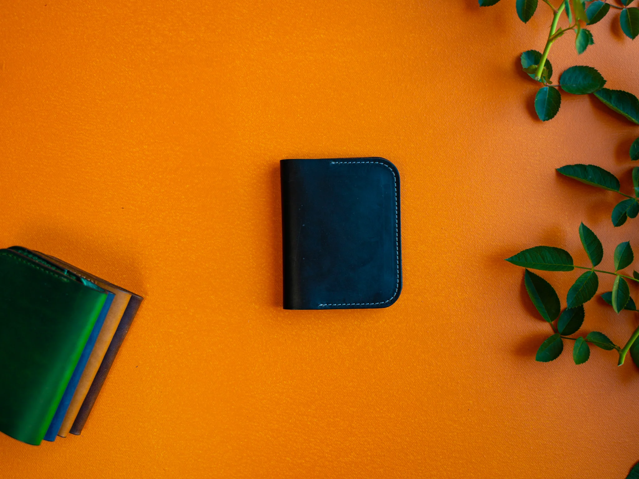 Milwaukee Leather Bifold Minimal 2.0 Wallet - Black - Image 4