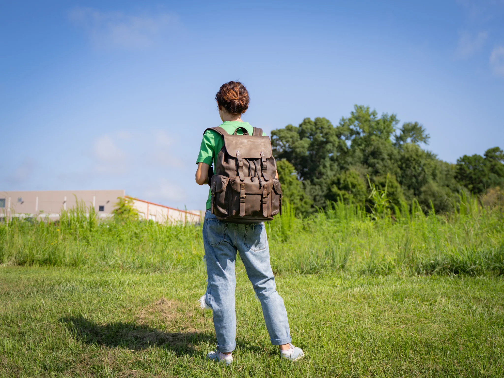 Crazy Horse Leather Backpack Adventure for Woman - Brown Nut - Image 5