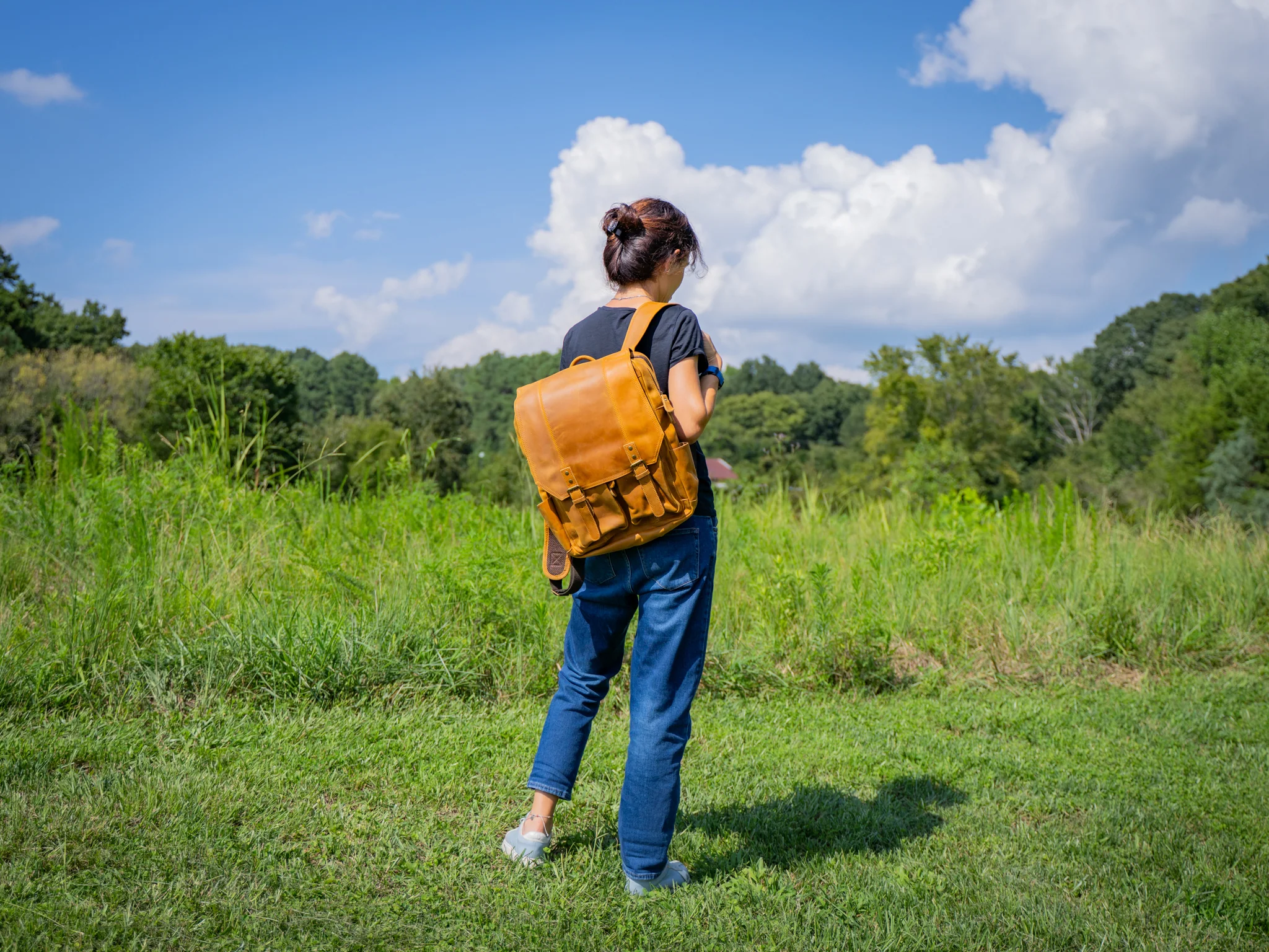 Crazy Horse Leather Backpack Voyager - Wheat - Image 4