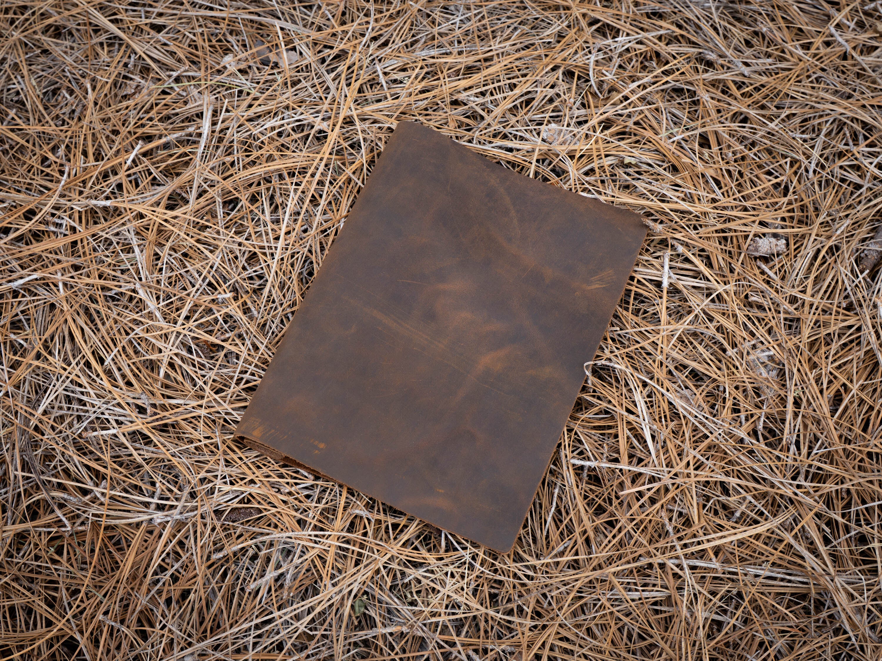 Crazy Horse Leather Simple Menu Cover - Brown - Image 4