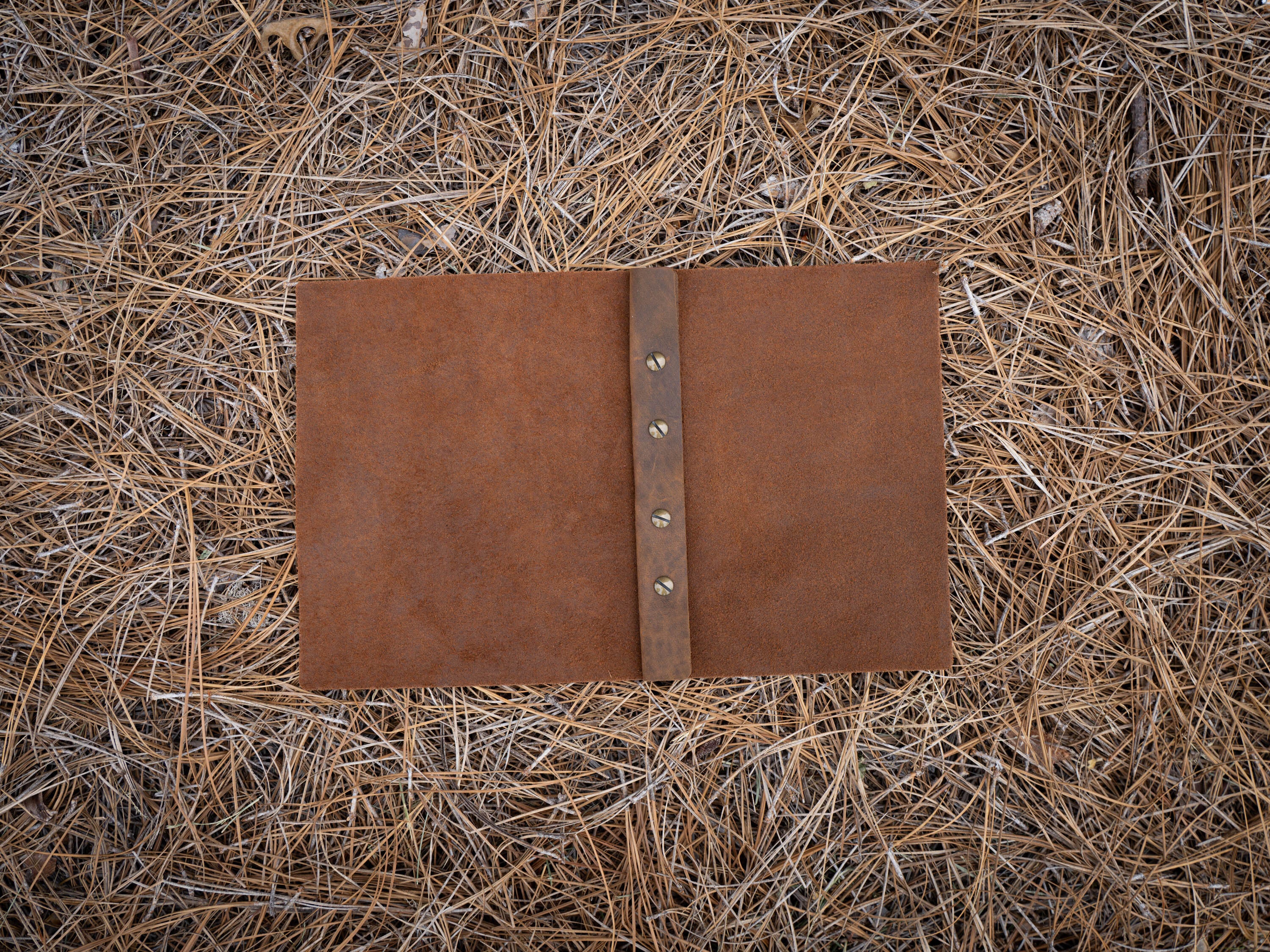 Crazy Horse Leather Simple Menu Cover - Brown - Image 7