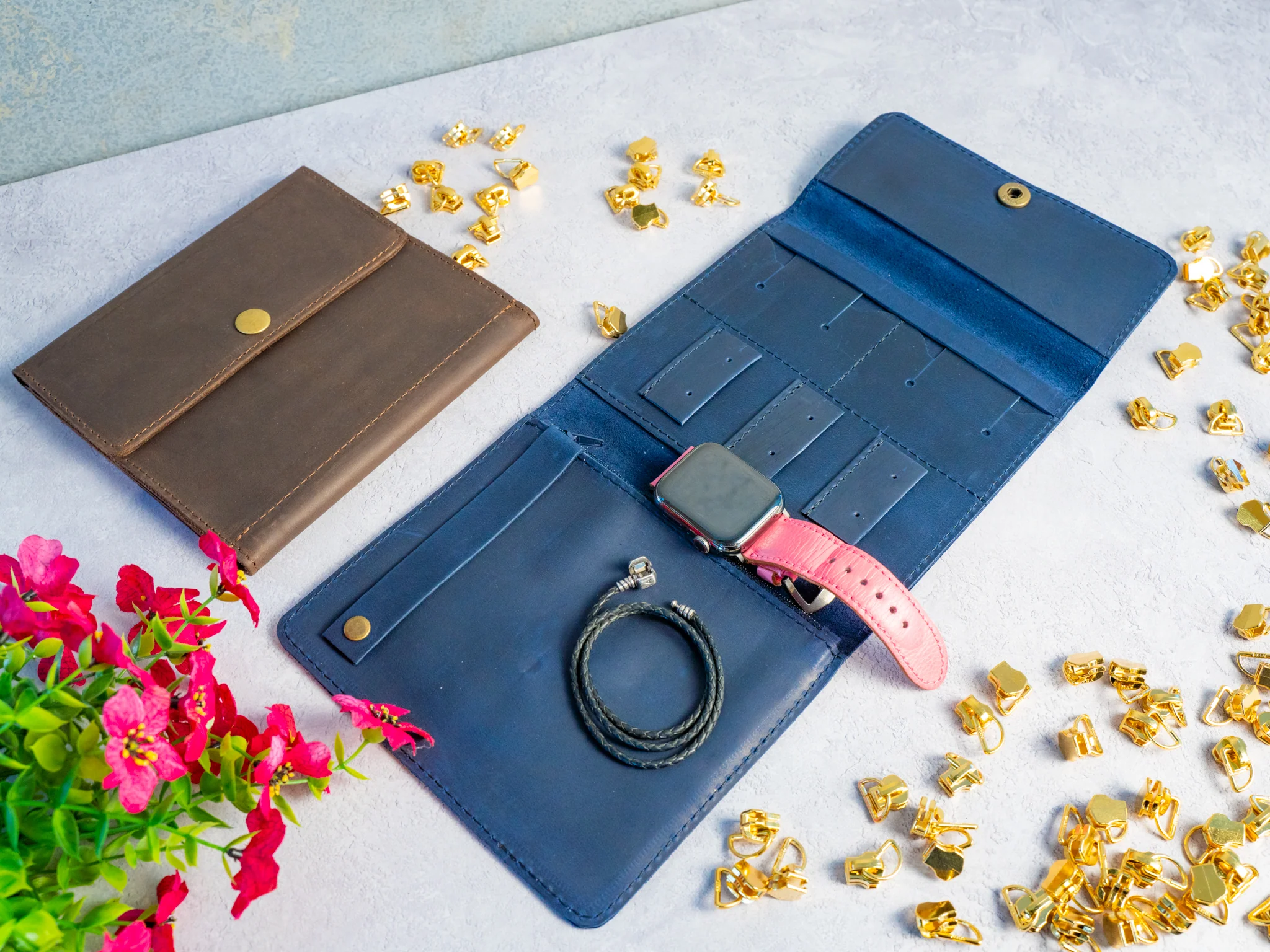 Handmade Leather Jewelry Case - Image 3