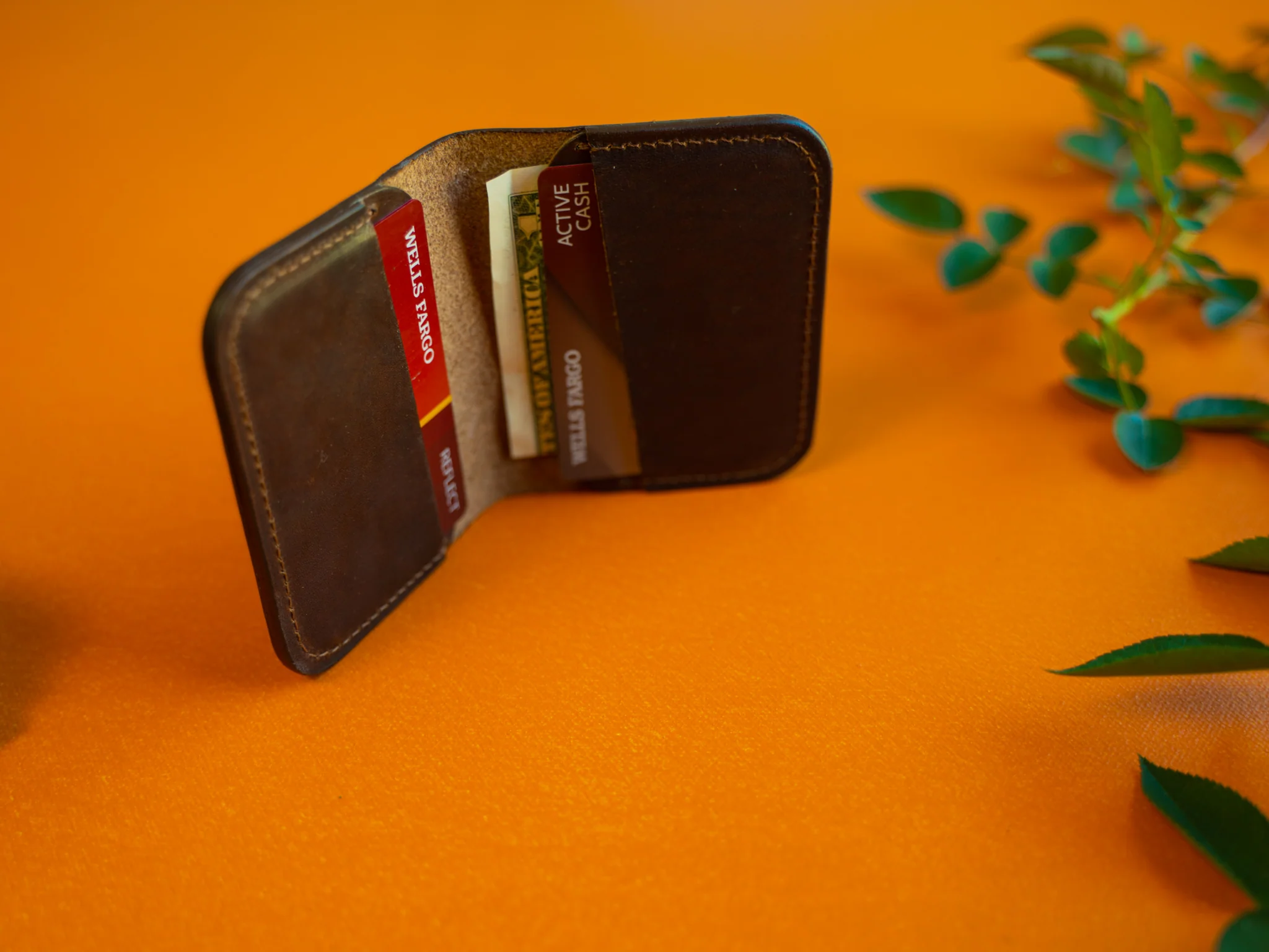 Milwaukee Leather Bifold Minimal 2.0 Wallet - Chestnut - Image 2