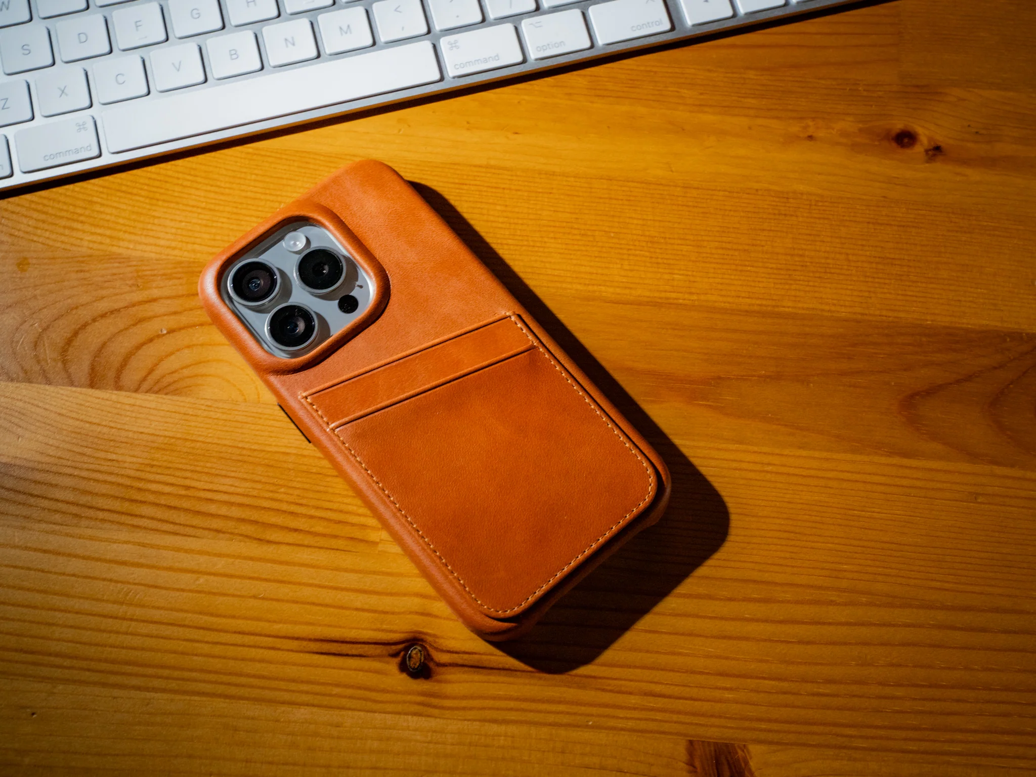 iPhone 15 Leather Case with Pockets - Natural - Image 2