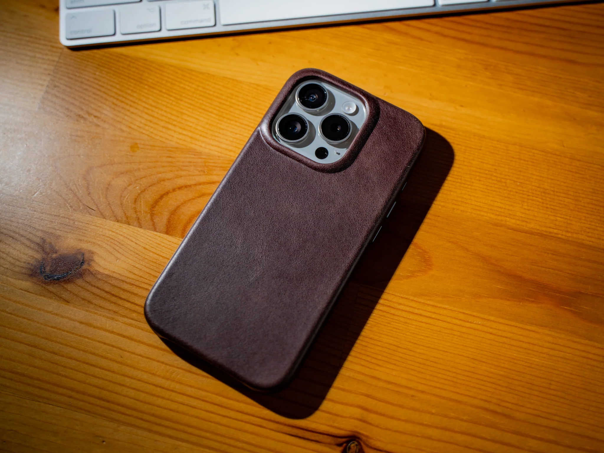 iPhone 15 Leather Case - Dark Brown - Image 2