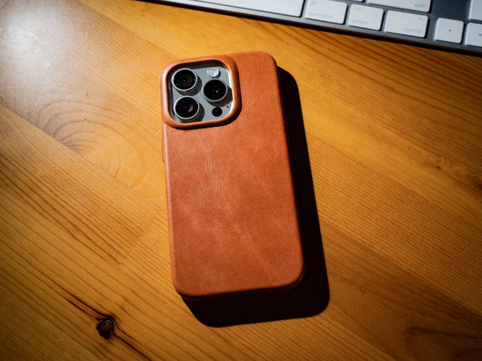 iPhone 15 Leather Case - Natural - Image 3