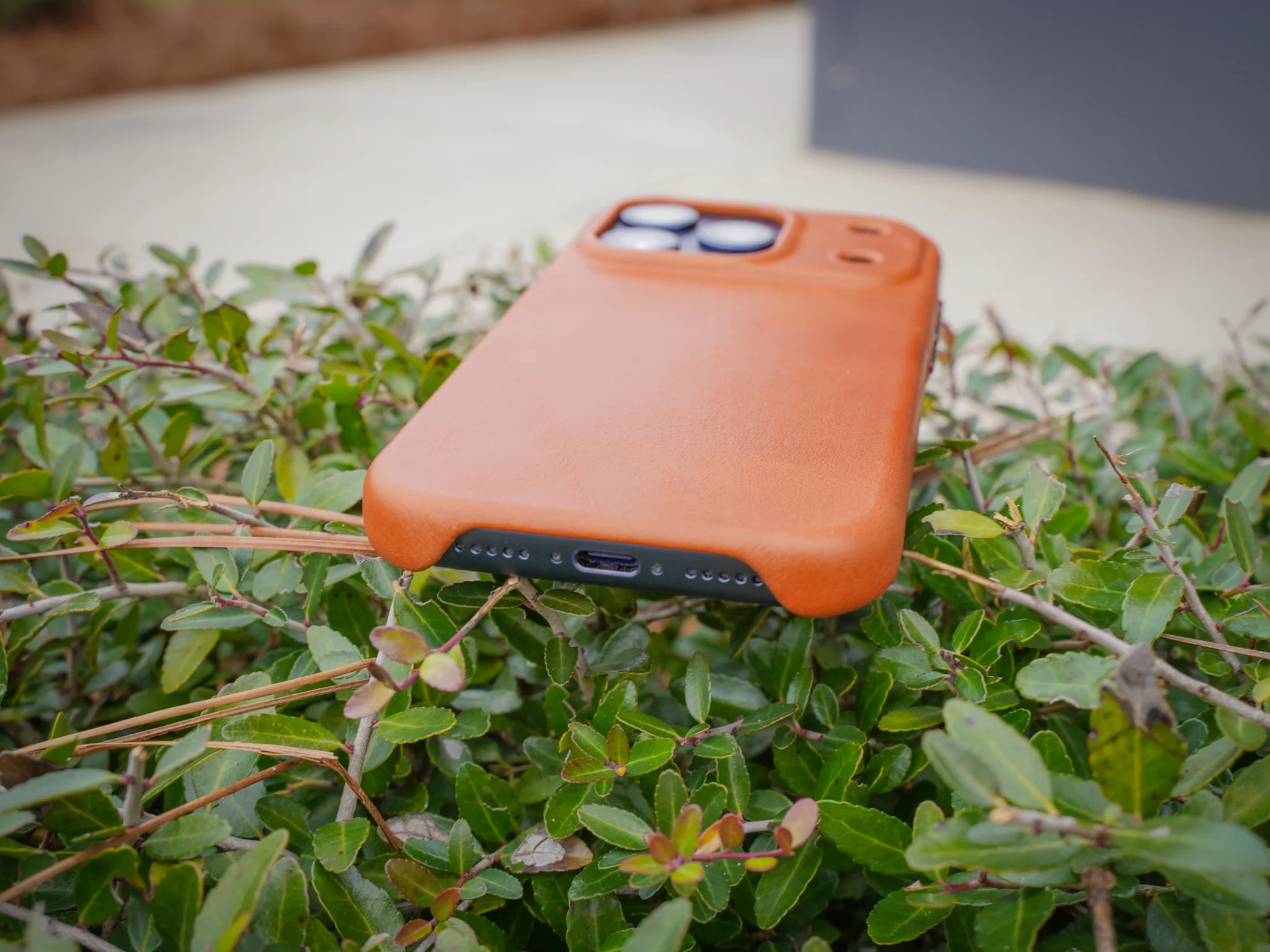 iPhone 17 Leather Case - Natural - Image 3