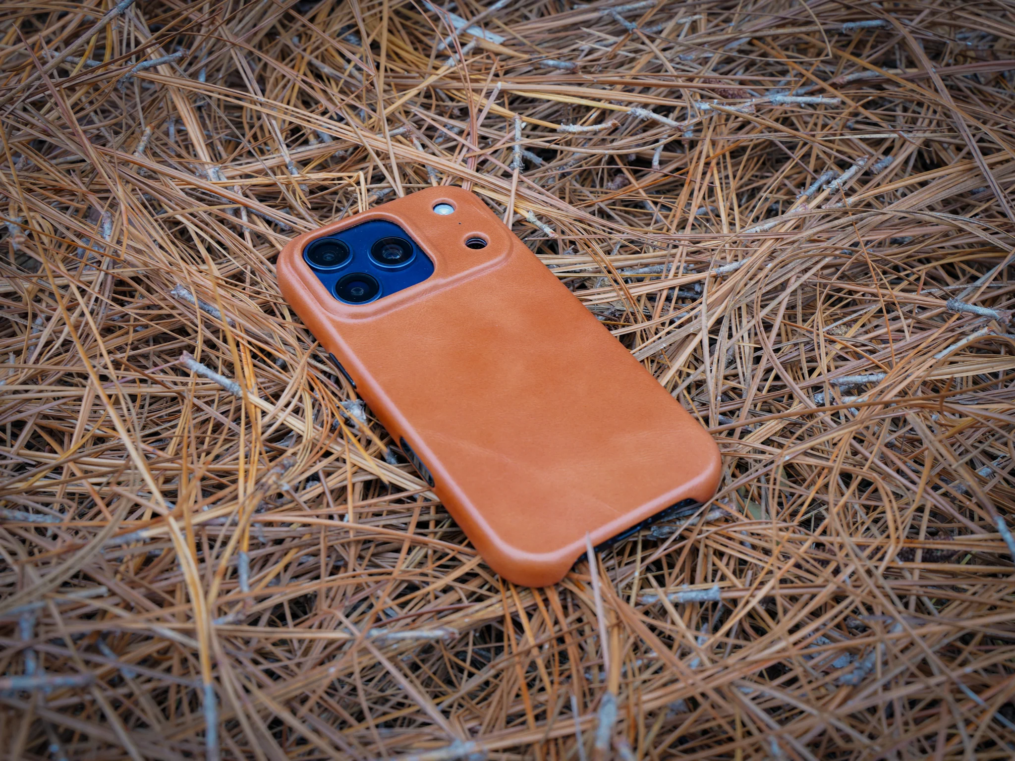 iPhone 17 Leather Case - Natural - Image 7