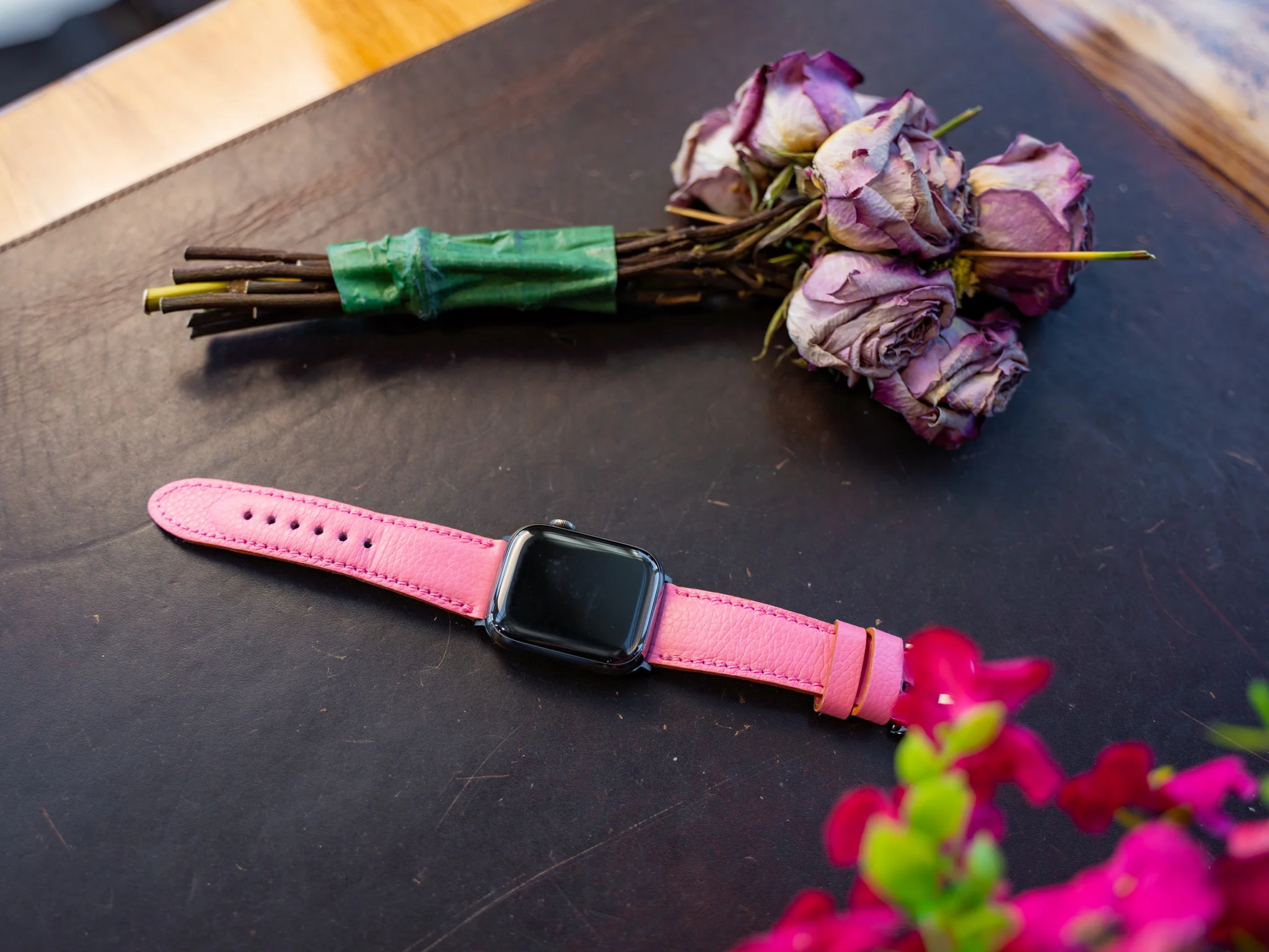 Italian Leather Apple Watch Band - Pink - Image 3