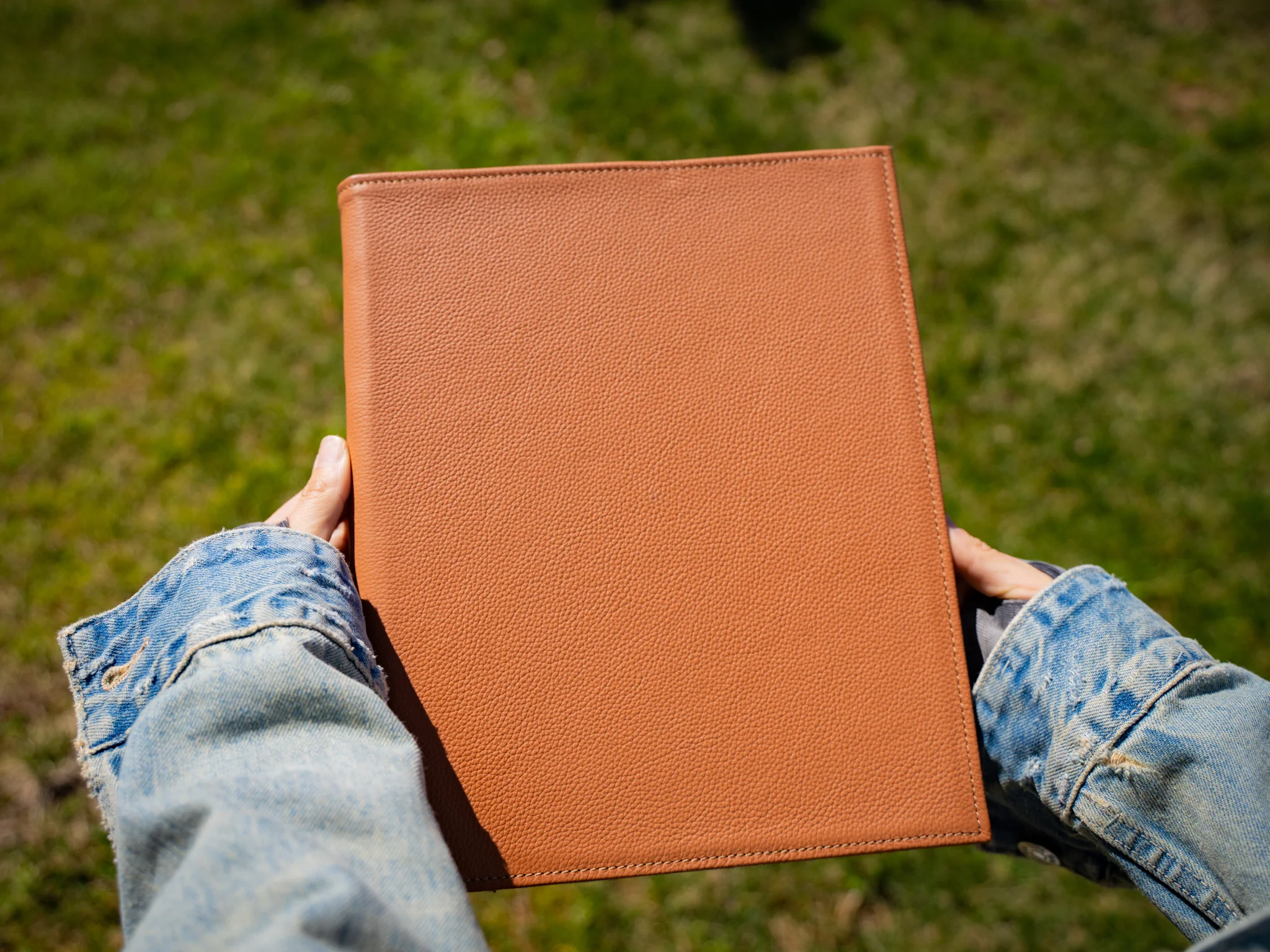 Italian Leather Hardcover Menu with Corners - Brown - Image 2