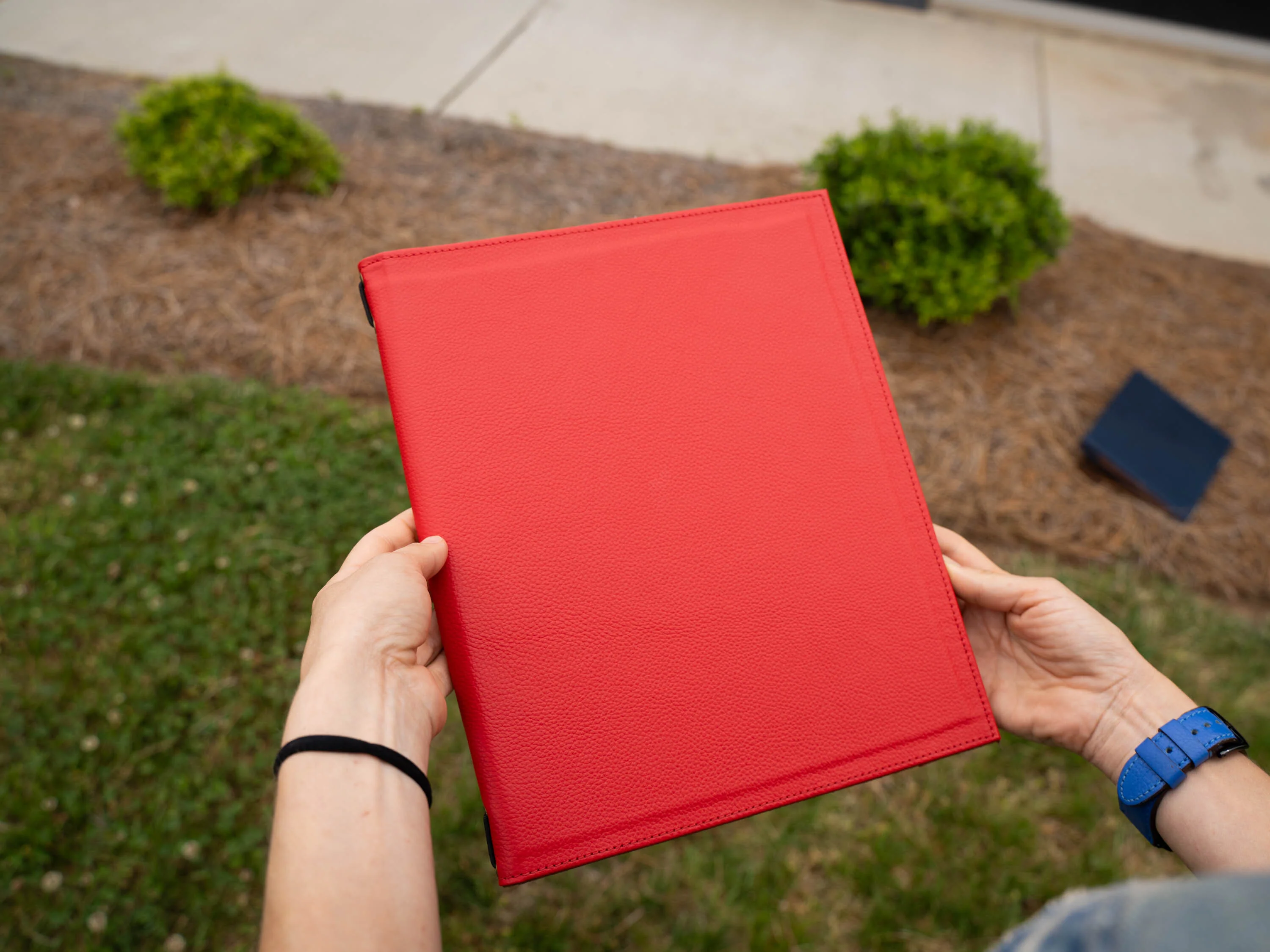 Italian Leather Hardcover Menu with Corners - Red - Image 6