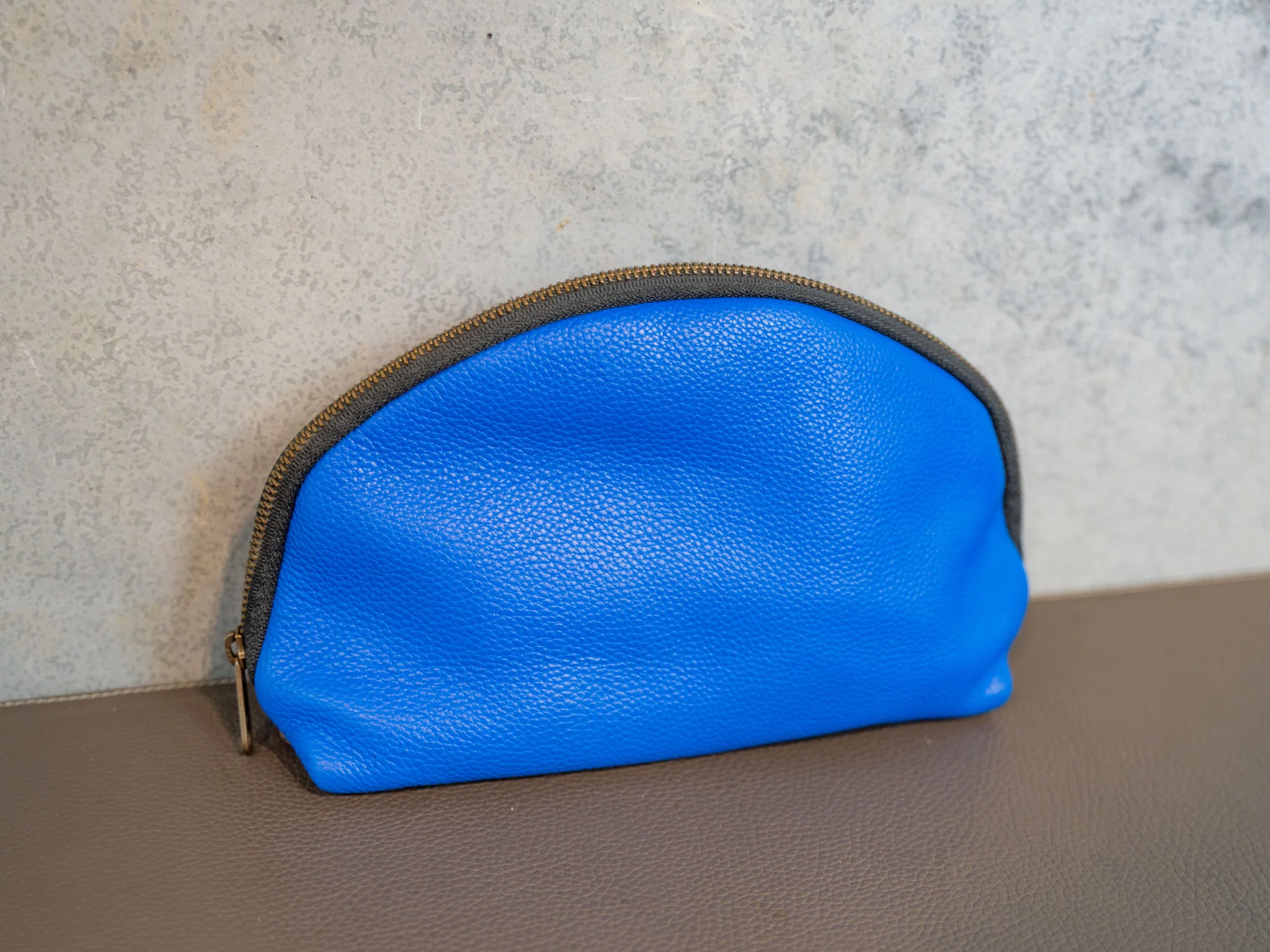Italian Leather Travel Pouch 2.0 - Blue - Image 5