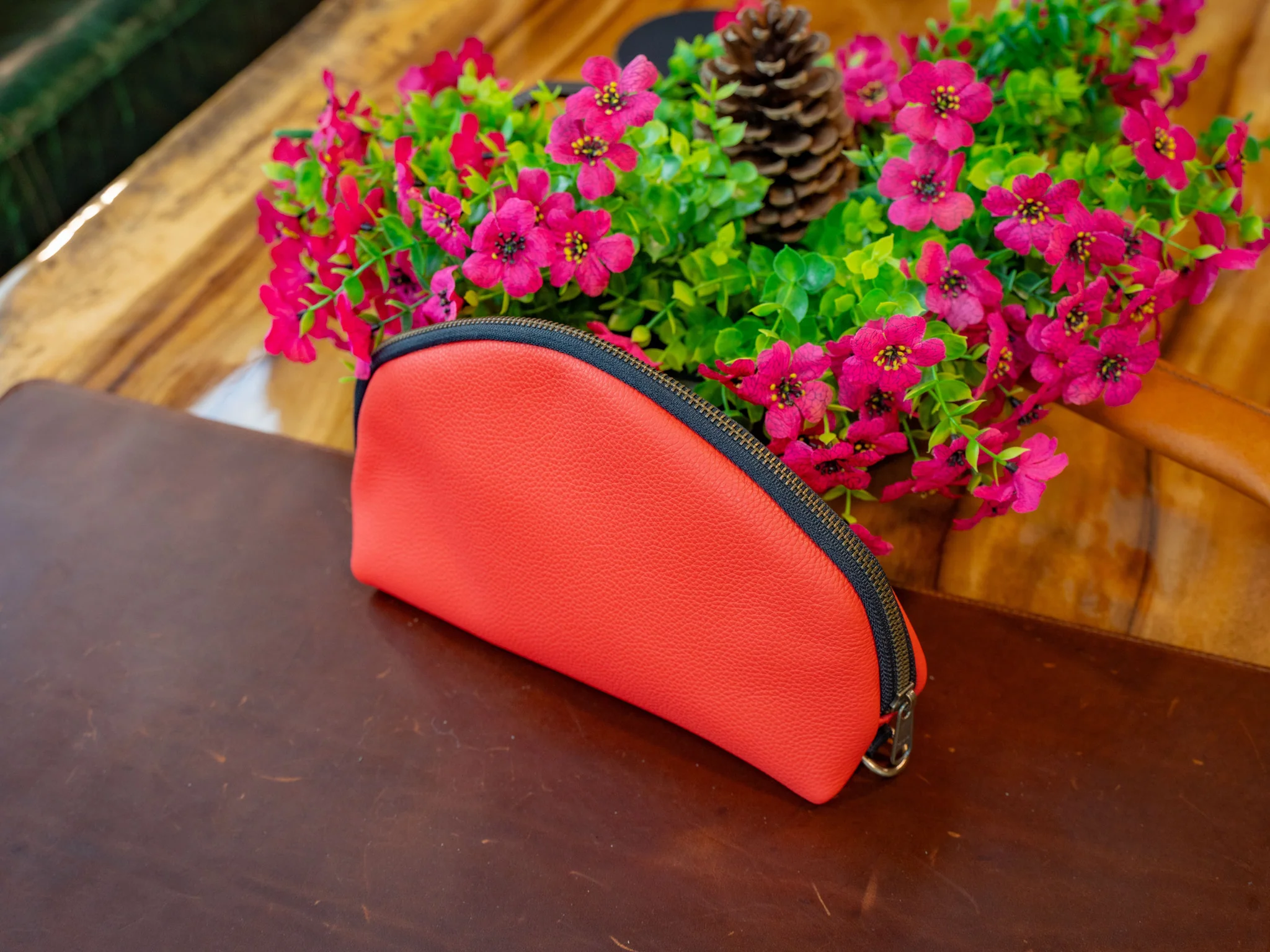 Italian Leather Travel Pouch 2.0 - Red - Image 2