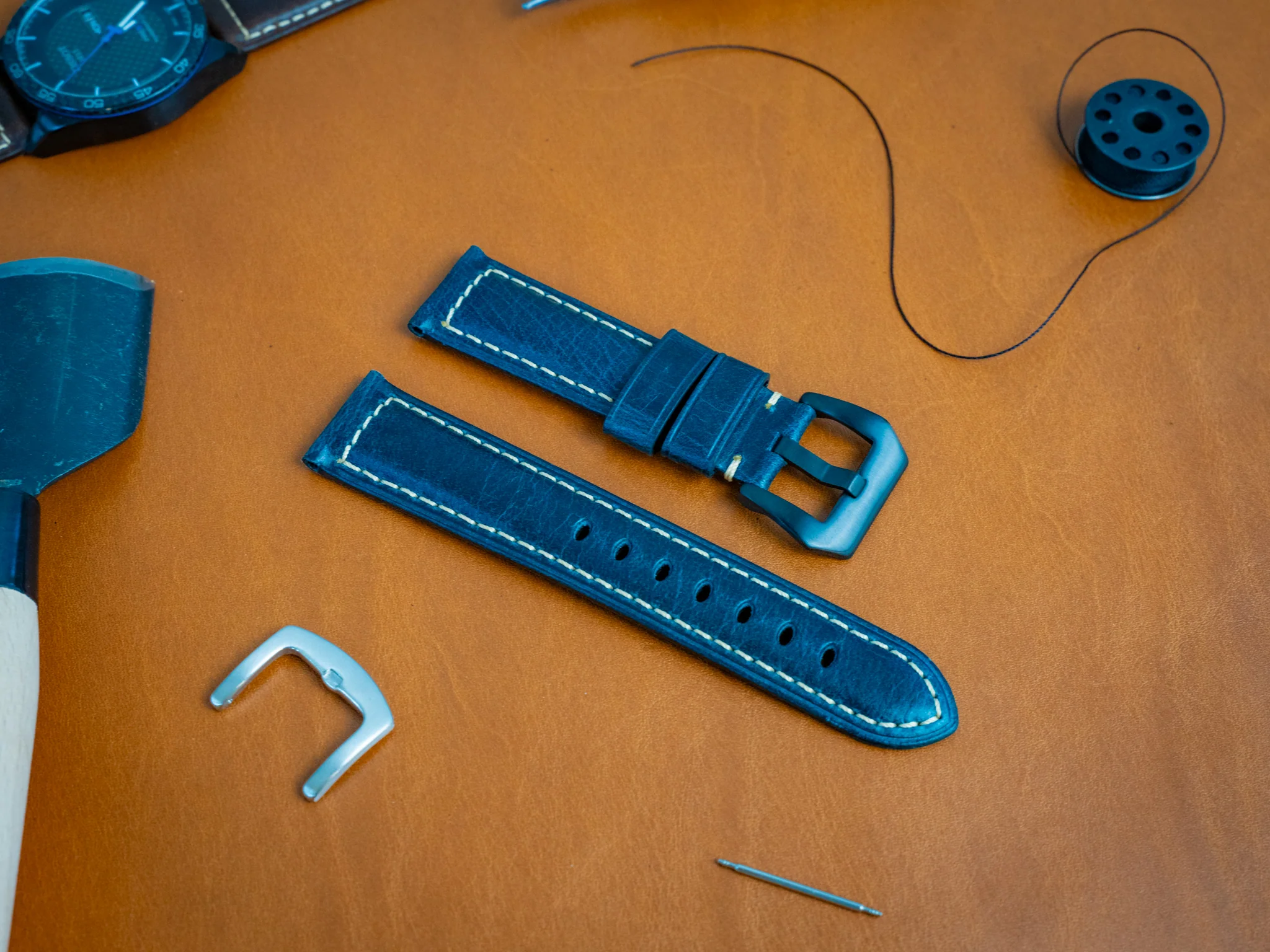 Italian Vintage Leather Watch Band - Navy - Image 2