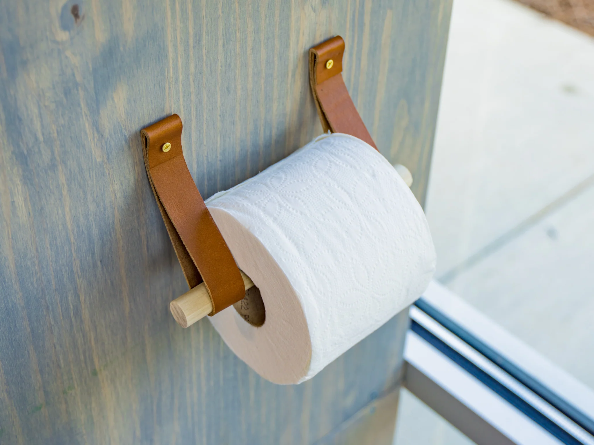 Leather and Wood Toilet Paper Holder - Natural - Image 2