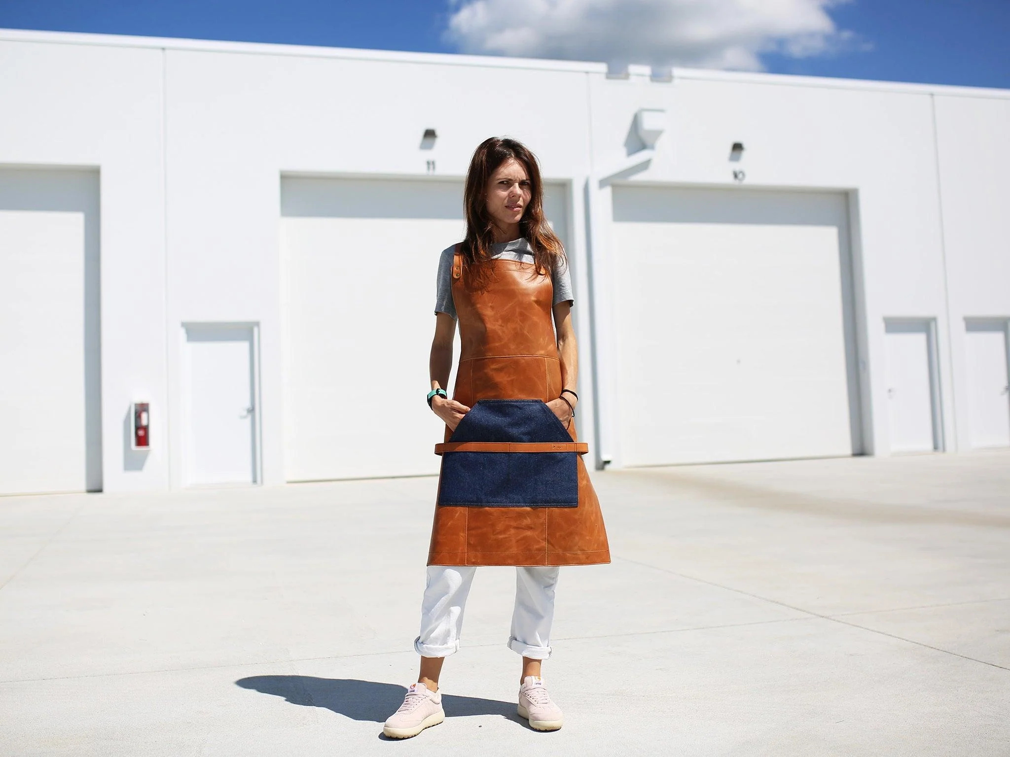 Leather Apron with Denim Kangaroo pocket - Image 2