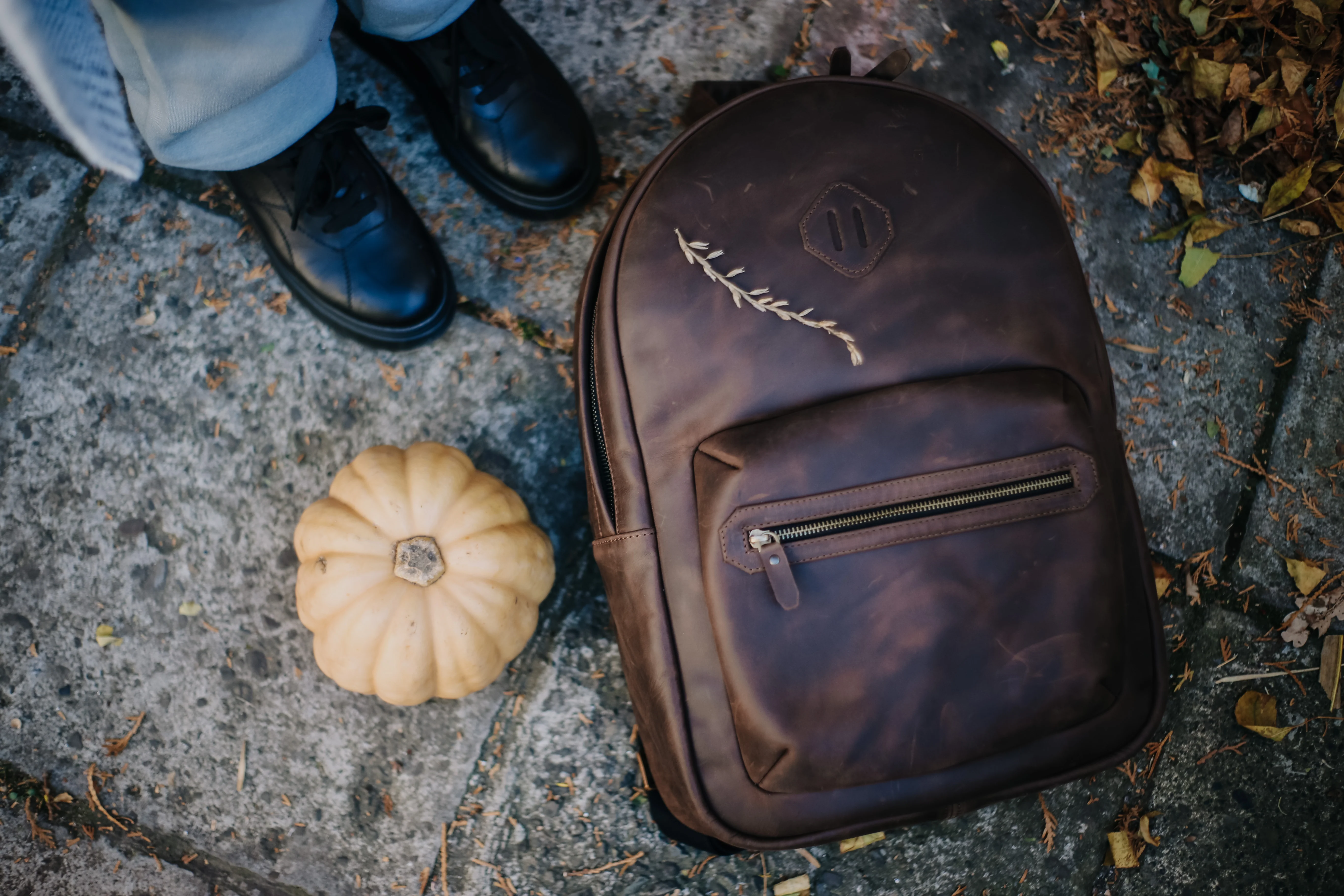 Leather Backpack City for Woman - Brown - Image 2