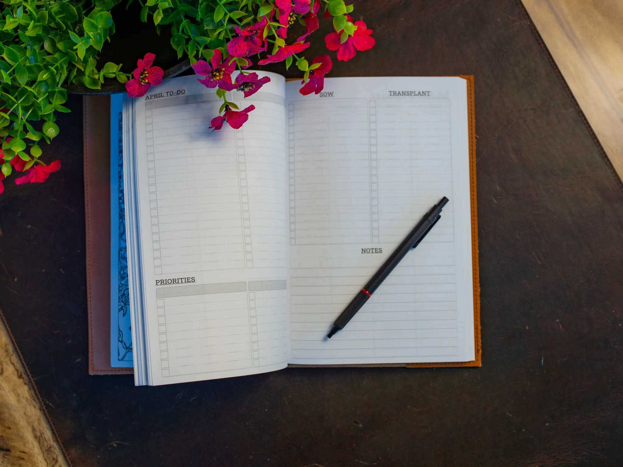 Leather Gardening Journal - Natural - Image 4