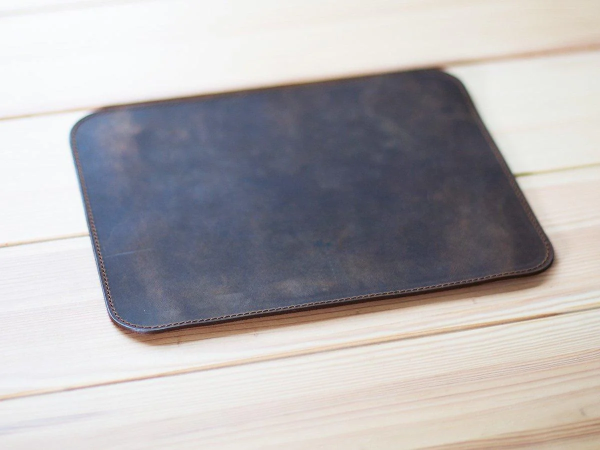 Leather Mouse Pad Milwaukee - Chocolate - Image 4