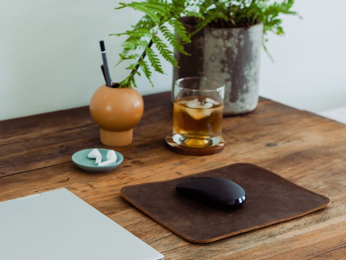 Crazy Horse Leather Mouse Pad - Dark Chocolate - Image 2