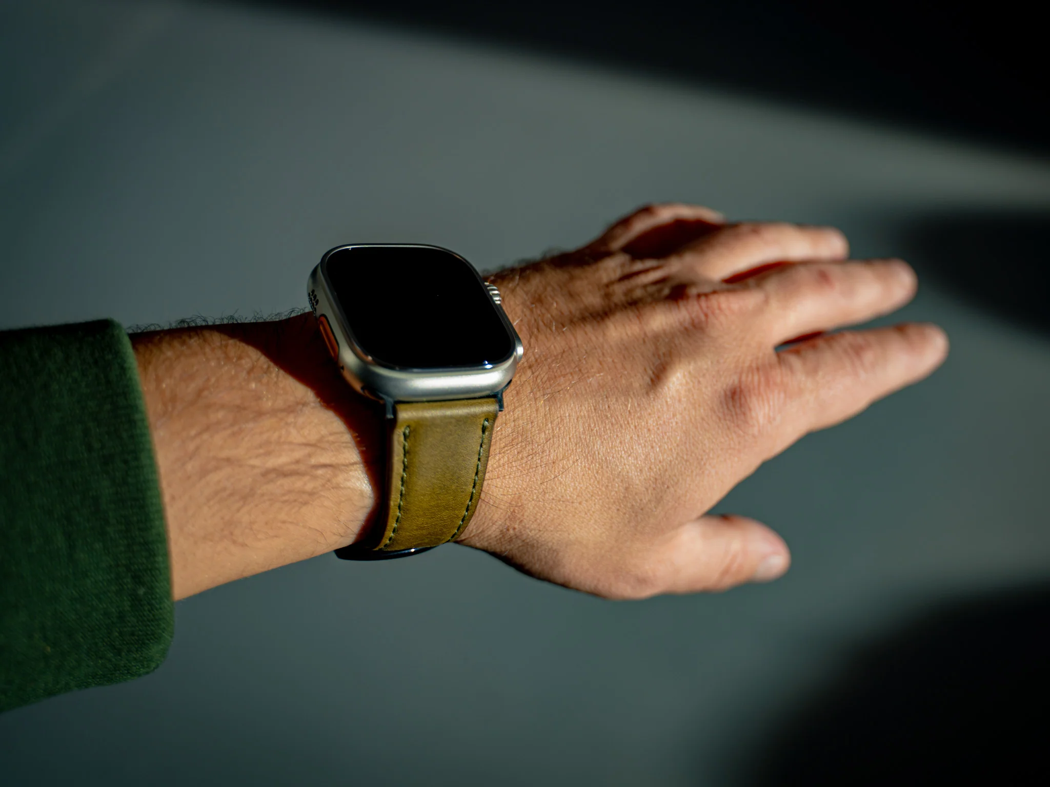 Milwaukee Leather Apple Watch Band - Olive - Image 8