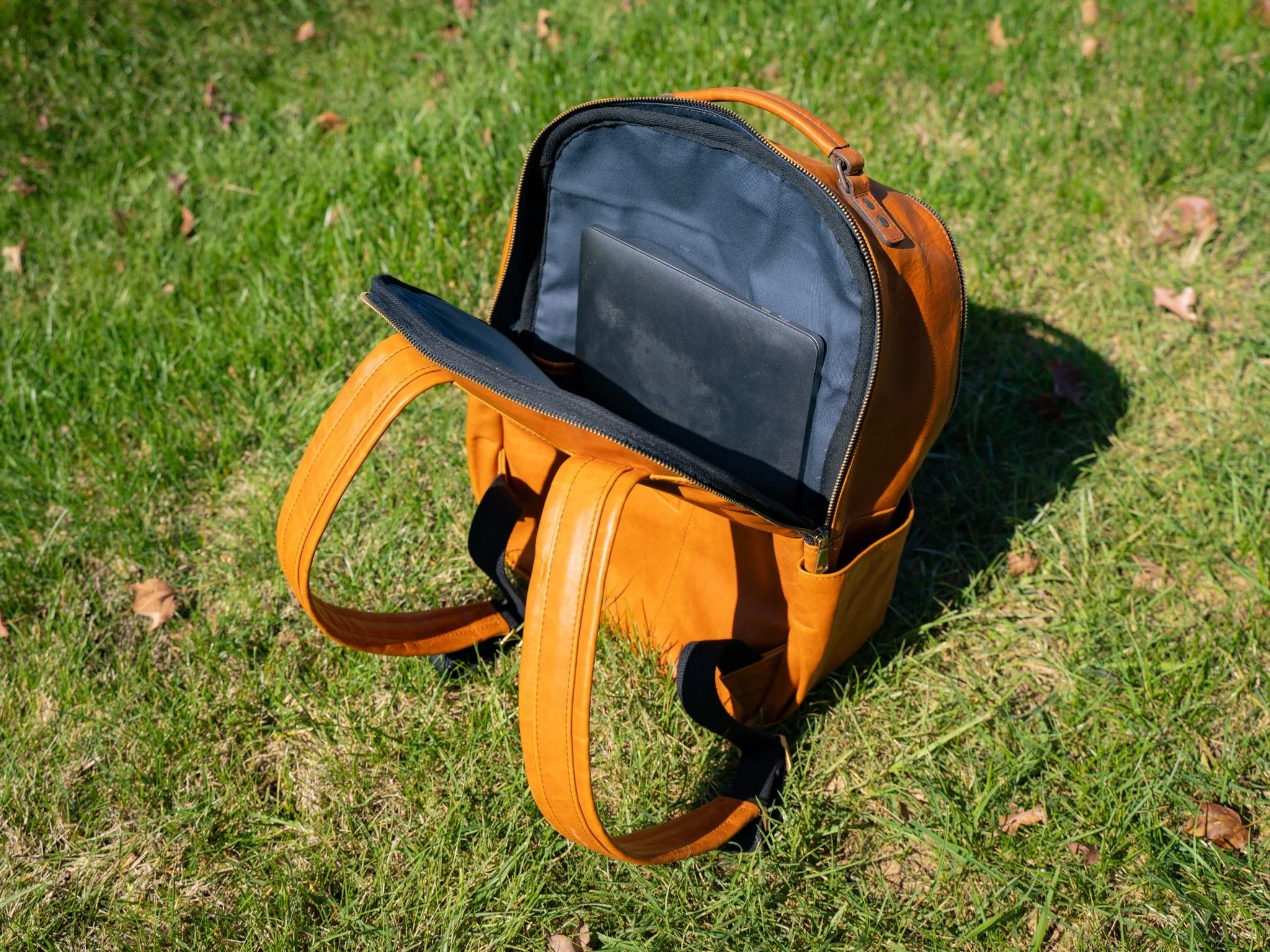 Milwaukee Leather Backpack Urban for Man - Natural - Image 5