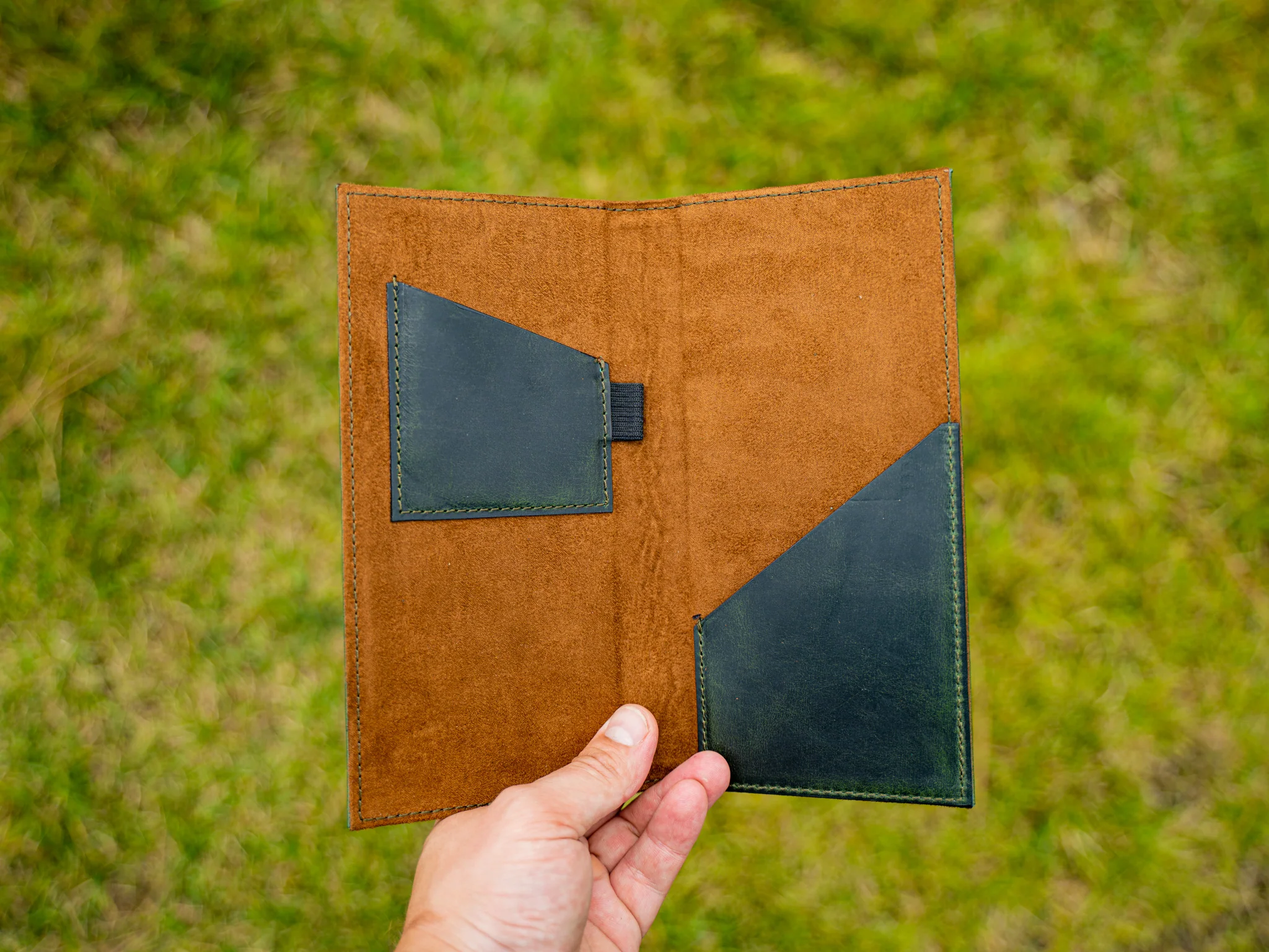 Milwaukee Leather Hardcover Check Presenter - Green - Image 2