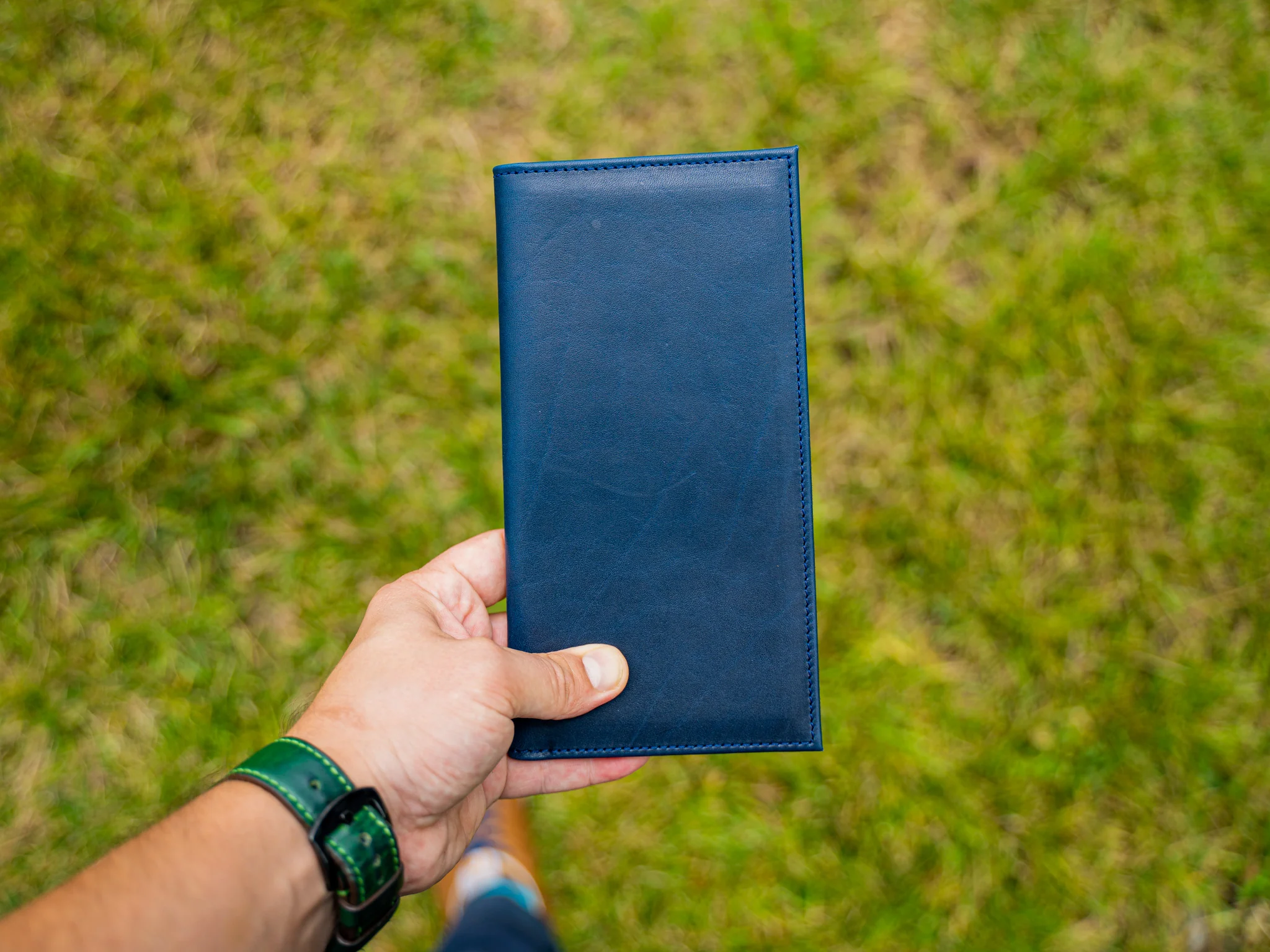 Milwaukee Leather Hardcover Check Presenter - Navy