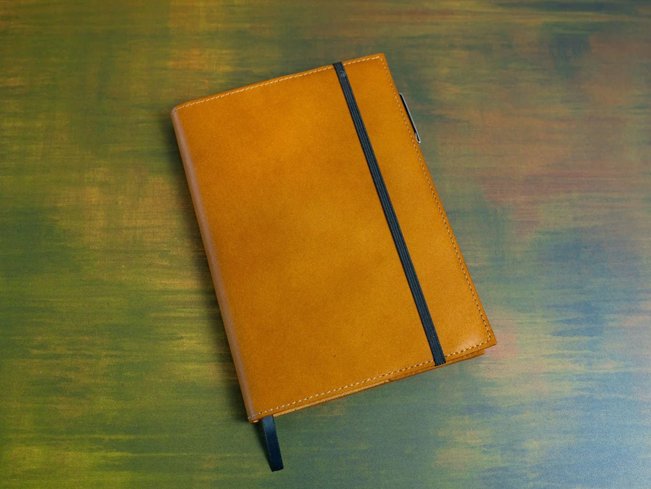 Milwaukee Leather Clever Fox Password Book - Natural - Image 4