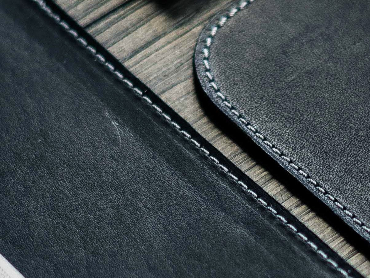 Milwaukee Leather Desk Pad - Black - Image 7