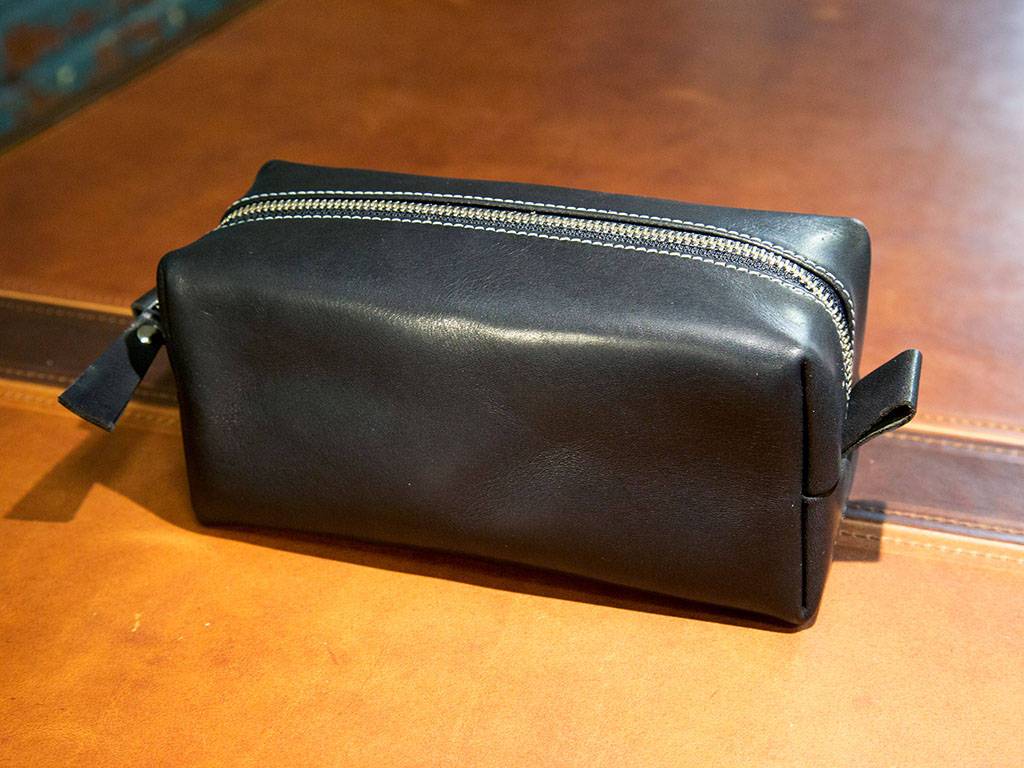 Milwaukee Leather Dopp Kit - Black - Image 5