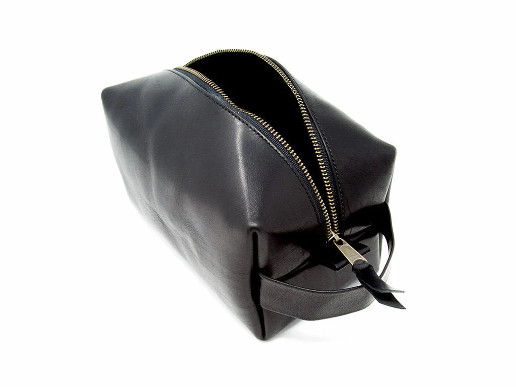 Milwaukee Leather Dopp Kit with Handle - Black - Image 2