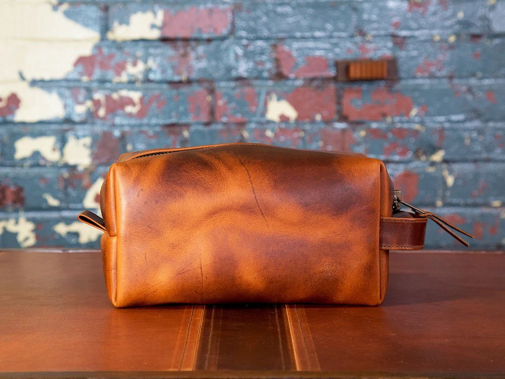 Milwaukee Leather Dopp Kit with Handle - Natural - Image 3