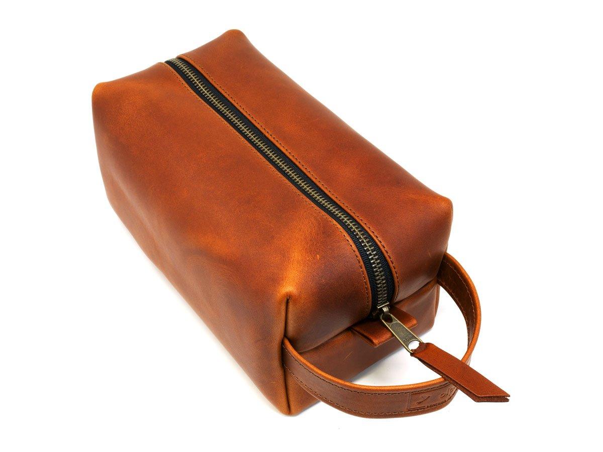 Milwaukee Leather Dopp Kit with Handle - Tan - Image 4