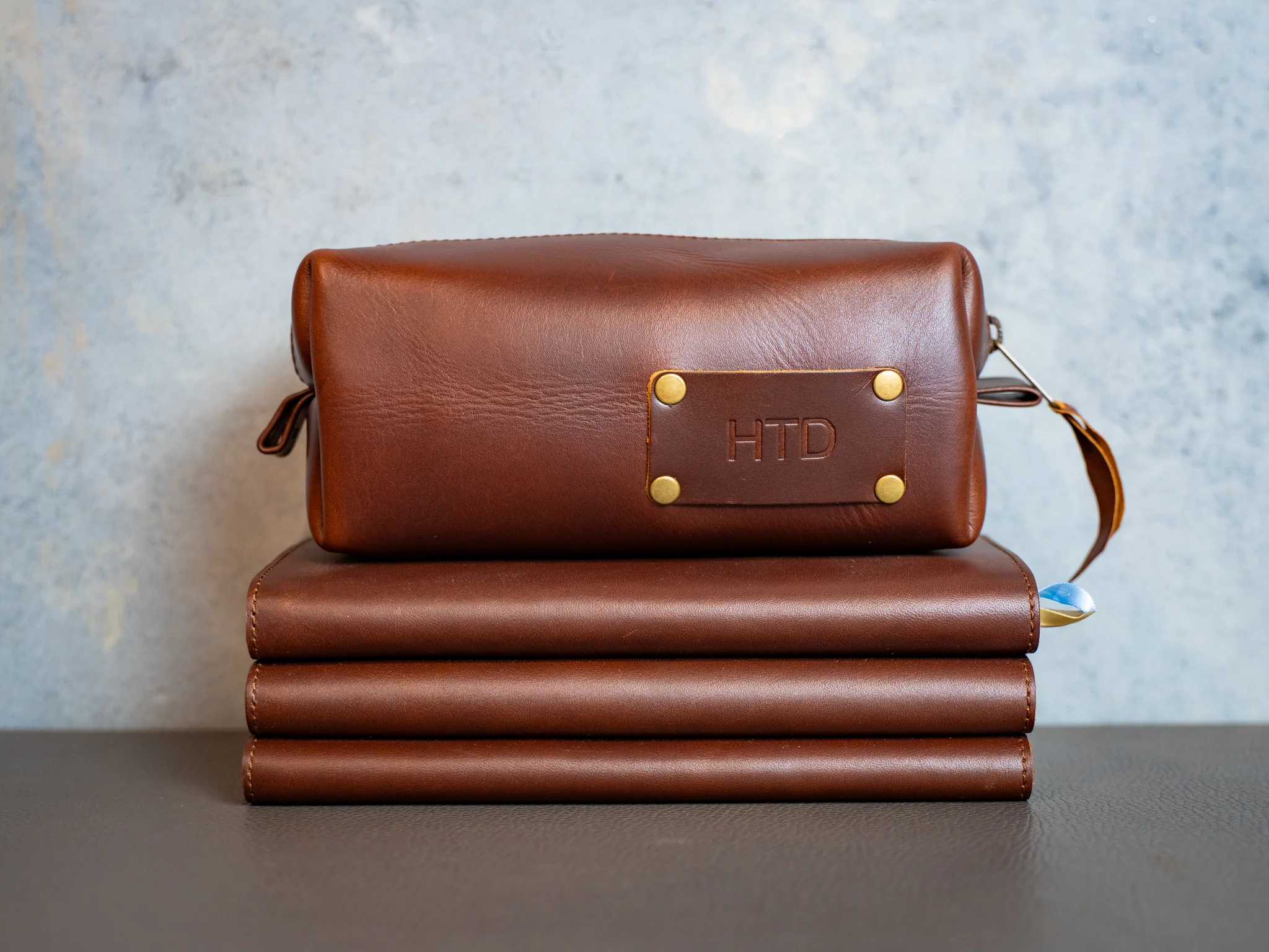 Milwaukee Leather Dopp Kit - Chestnut - Image 7
