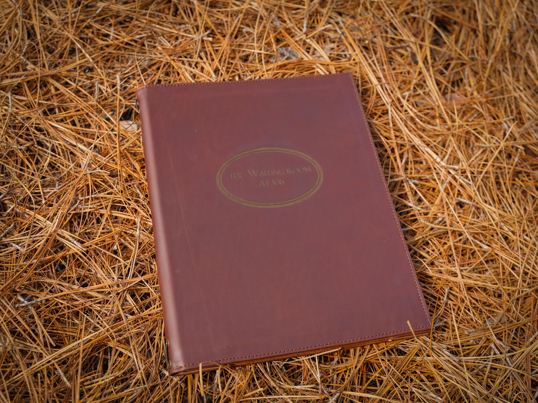 Milwaukee Leather Hardcover Menu with Corners - Chestnut - Image 4