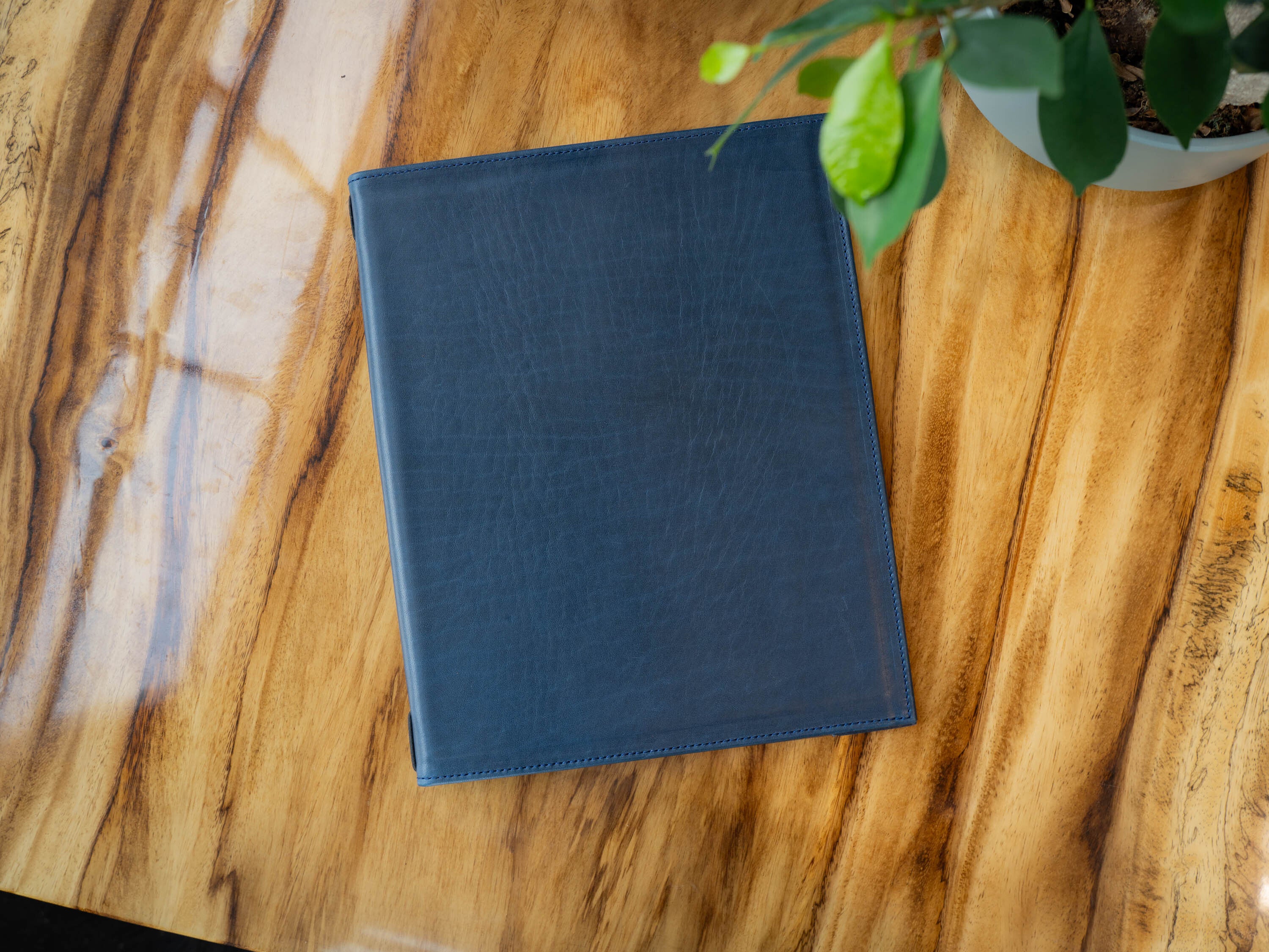 Milwaukee Leather Hardcover Menu with Corners - Navy - Image 5