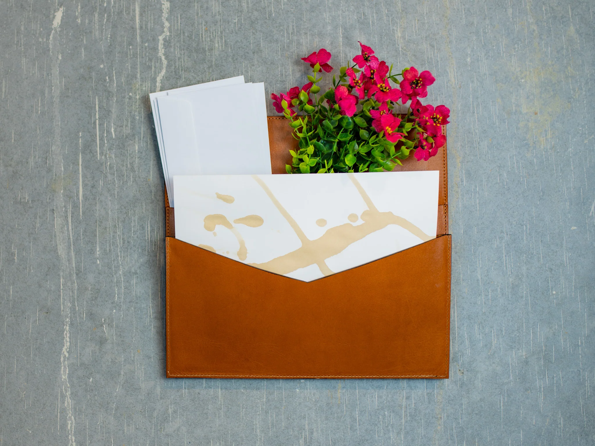 Milwaukee Leather Horizontal Mail Box with 2 Pockets - Natural - Image 5