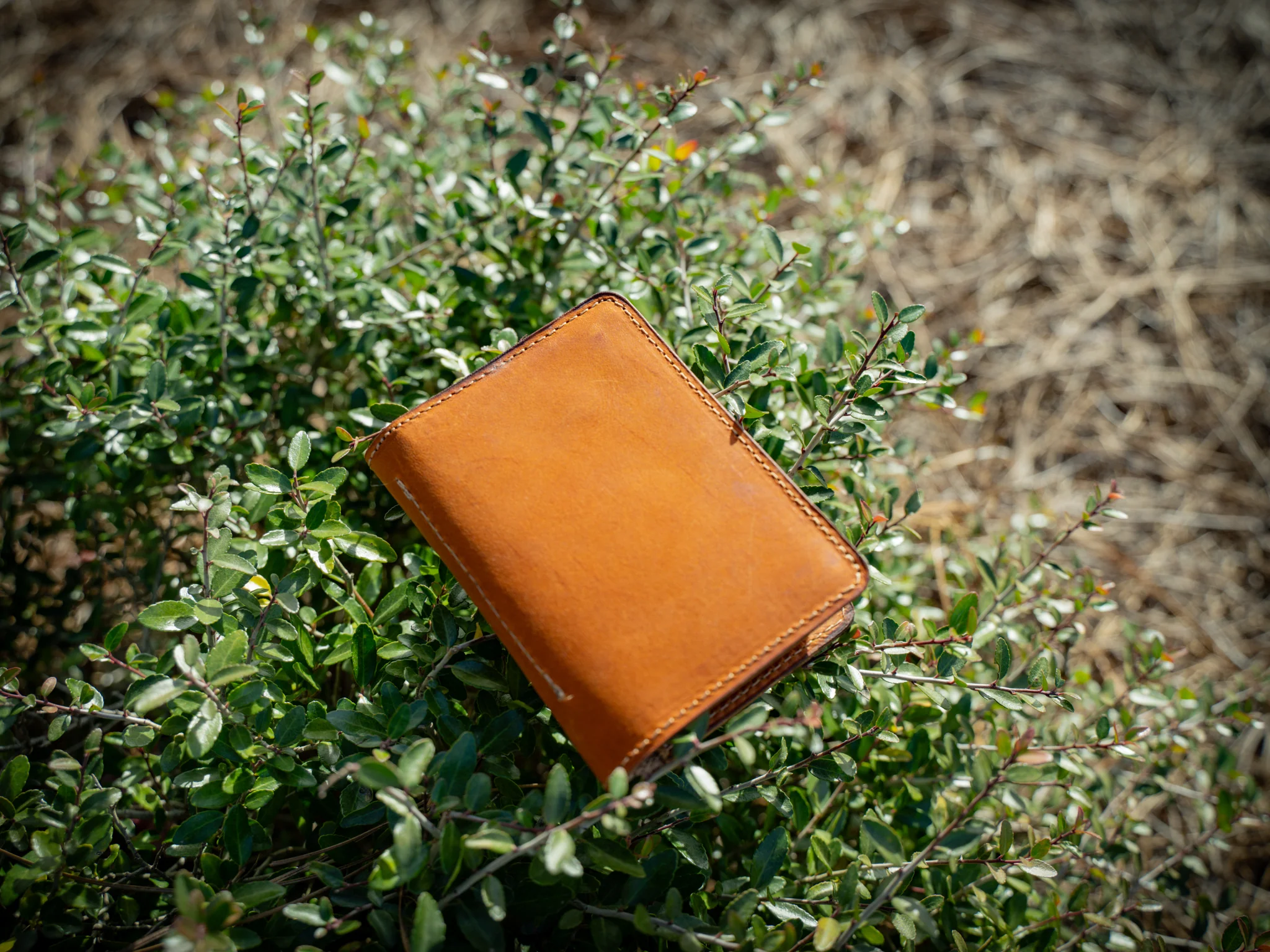 Milwaukee Leather Journal Wallet 3.0 with Pen XS - Natural - Image 4