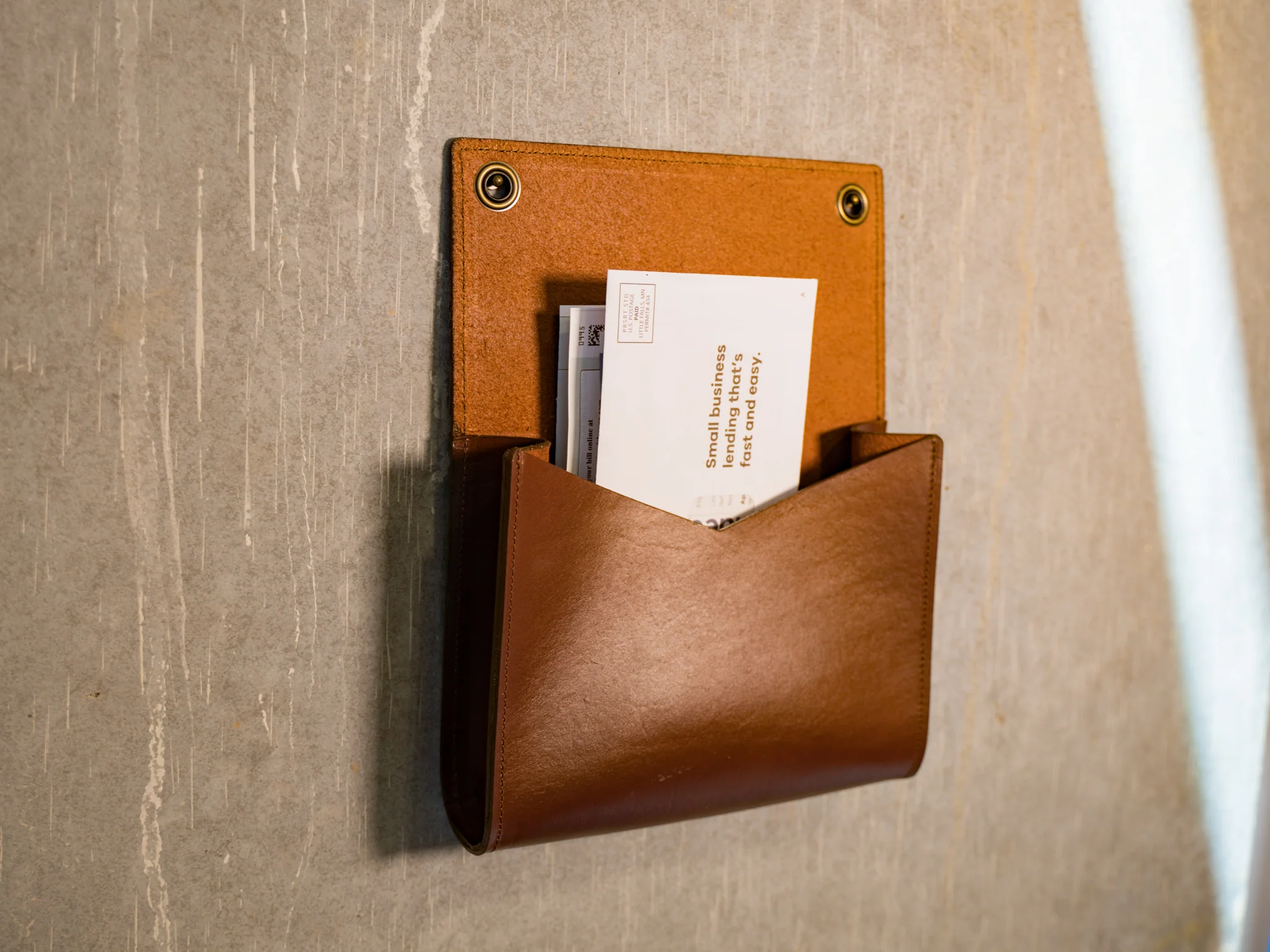Milwaukee Leather Mail Box - Chestnut - Image 3