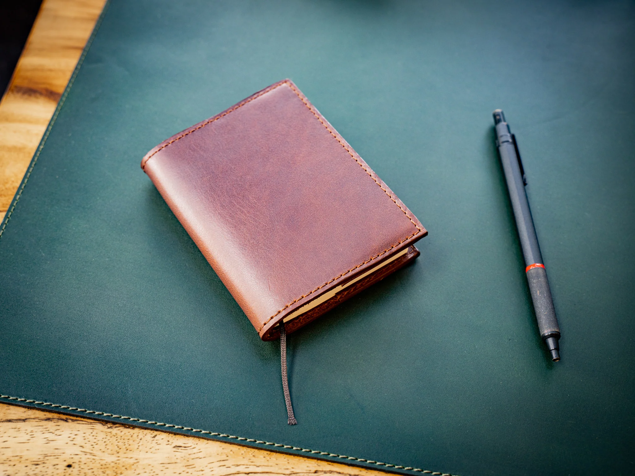 Milwaukee Leather Midori Notebook Cover - Chestnut - Image 14
