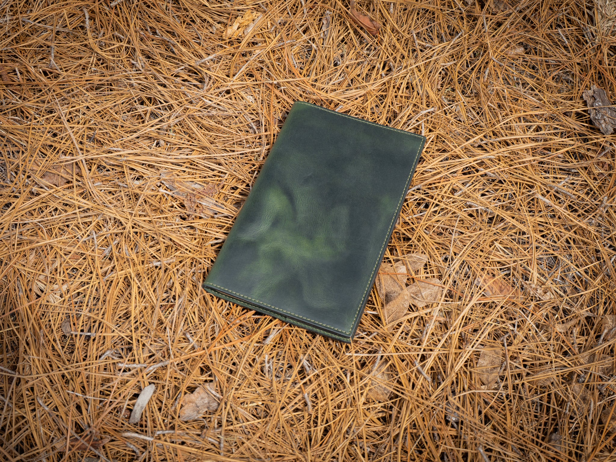 Milwaukee Leather Rhodia A5 Notebook Cover - Green Moss - Image 2