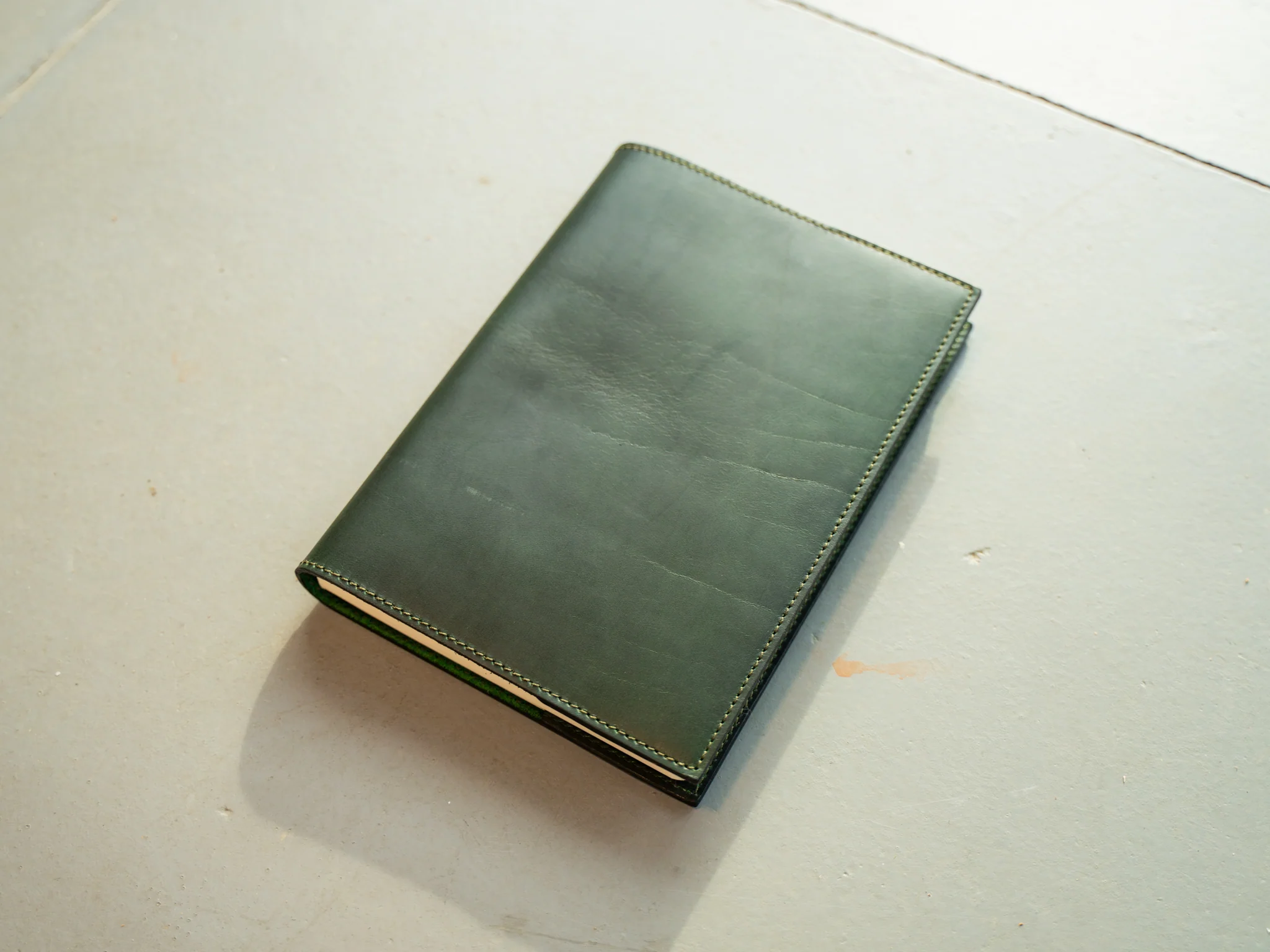 Milwaukee Leather Nanami Seven Seas A5 Journal - Green Moss - Image 3