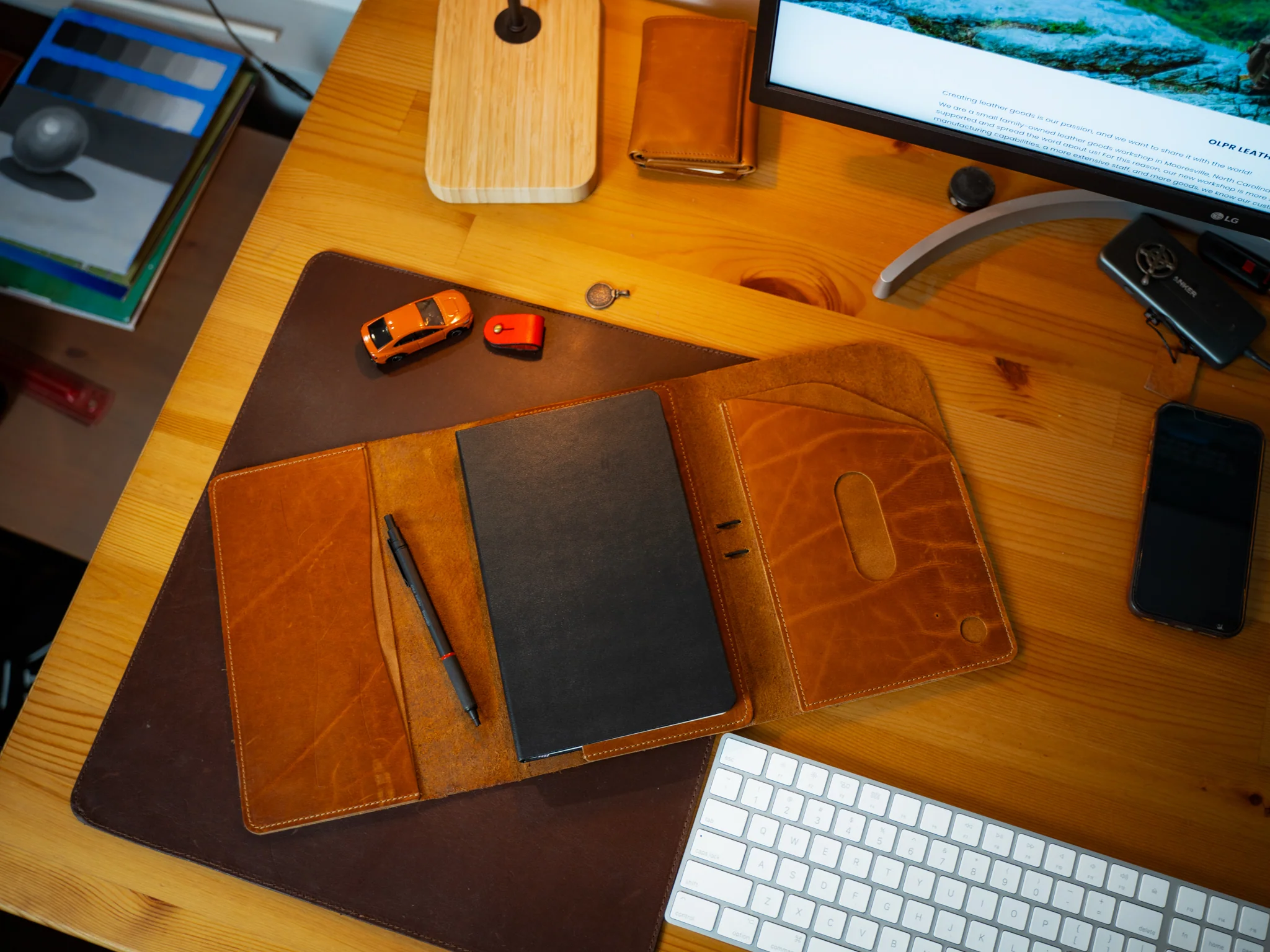Milwaukee Leather Padfolio Pro - Natural - Image 2