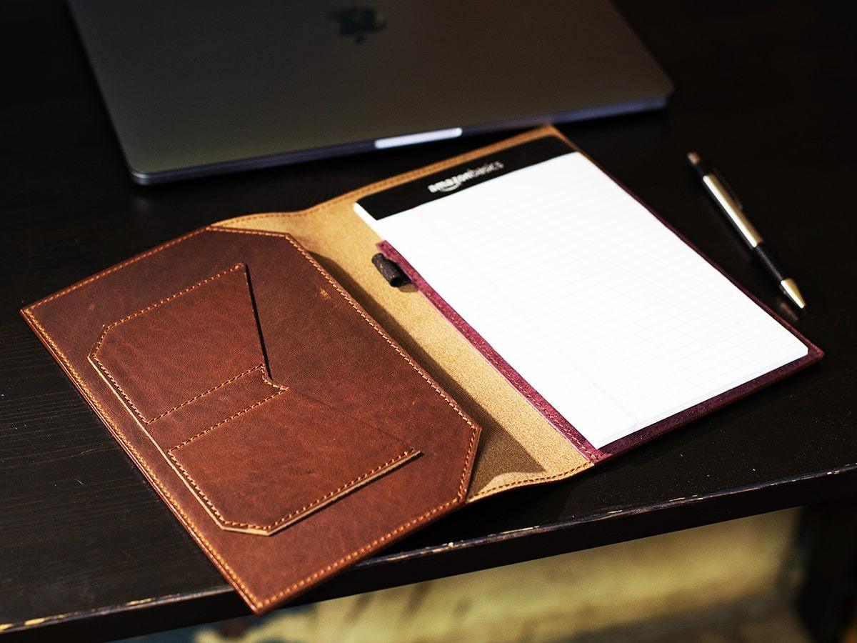 Milwaukee Leather Padfolio Traditional - Chestnut - Image 5
